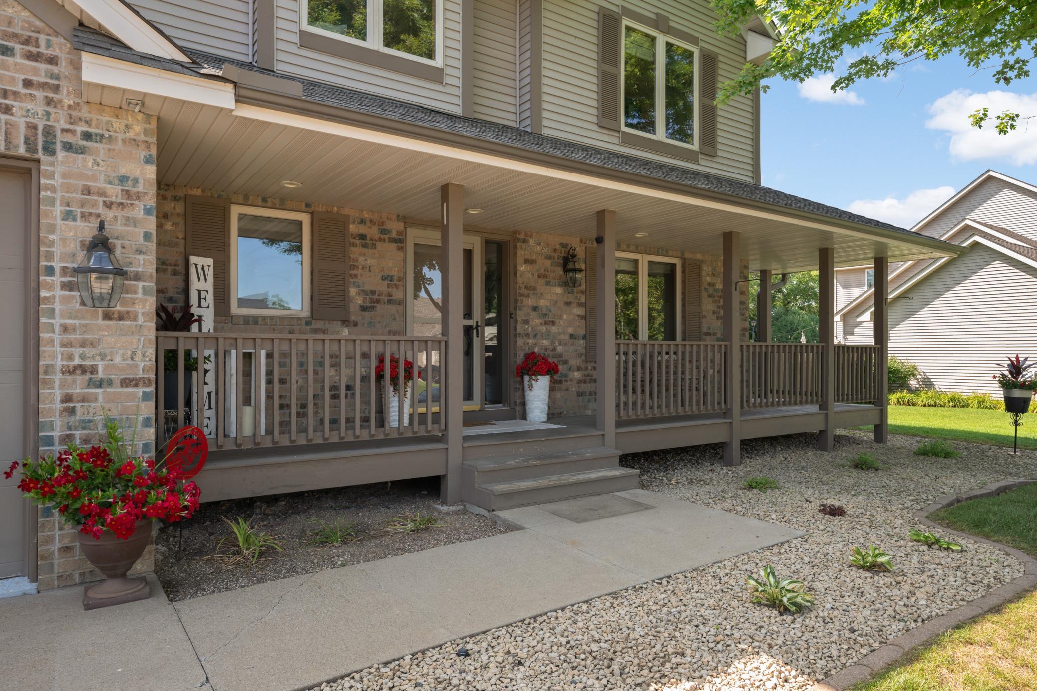 2nd image of 20511 Islandview Cir, Lakeville, MN 55044 | MLS# 7122985