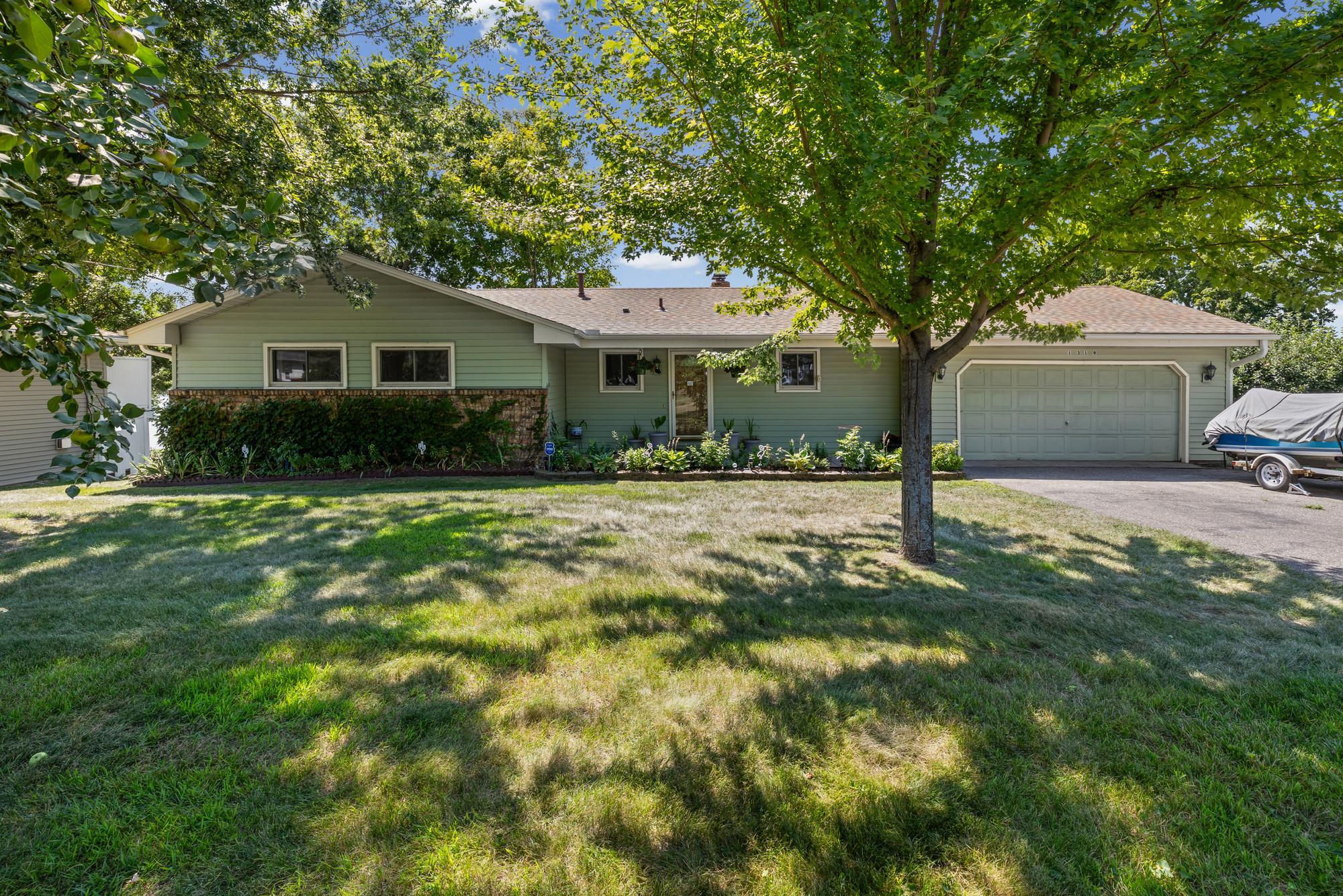 2nd image of 1319 30th St Se, Buffalo, MN 55313 | MLS# 7122994