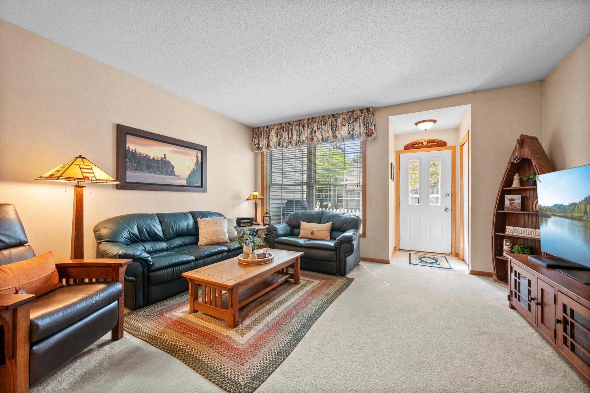 5th image of 15030 Dunwood Trl, Apple Valley, MN 55124 | MLS# 7123022