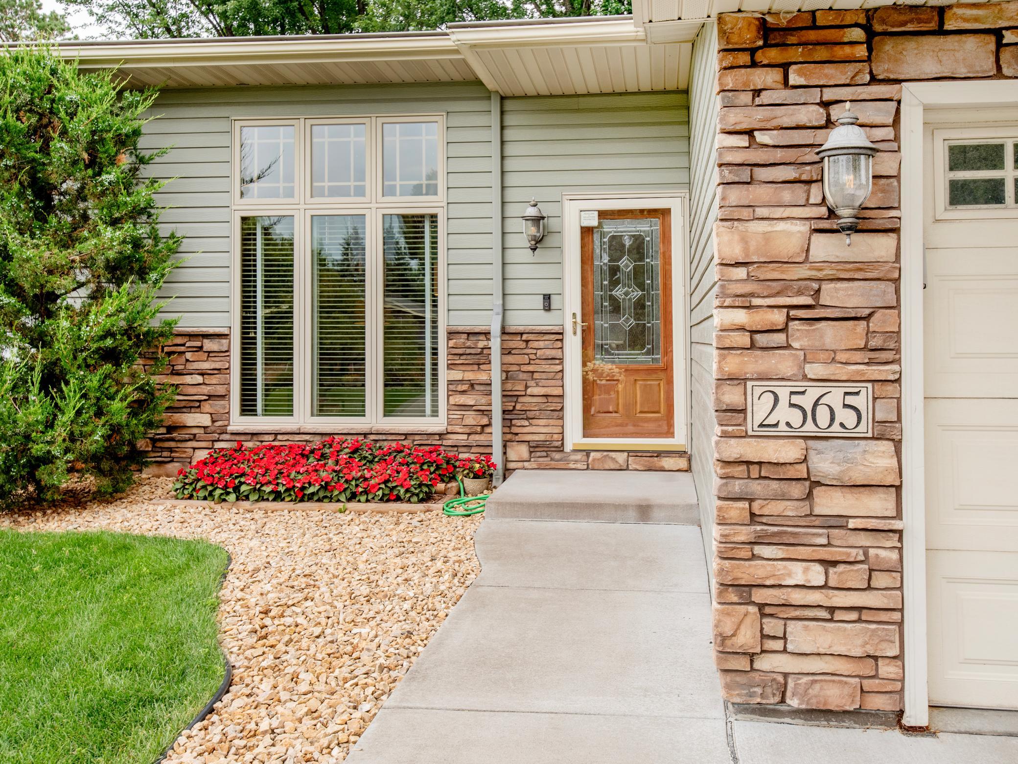 4th image of 2565 Cochrane Dr, Saint Paul, MN 55125 | MLS# 7123027