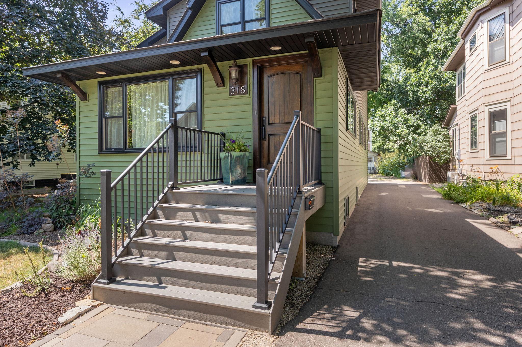 3rd image of 318 4Th St Ne, Minneapolis, MN 55413 | MLS# 7123116