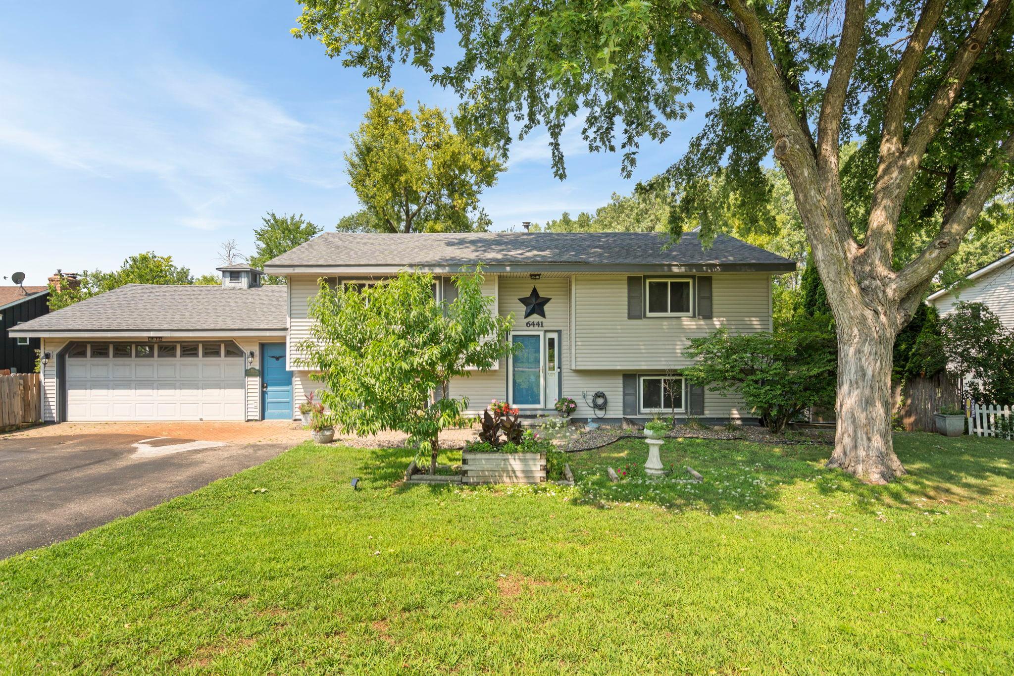 3rd image of 6441 Edgemont Blvd N, Minneapolis, MN 55428 | MLS# 7123127