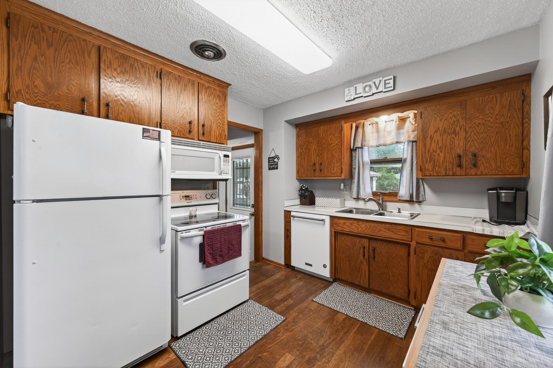 5th image of 601 Northdale Blvd Nw, Minneapolis, MN 55448 | MLS# 7123133