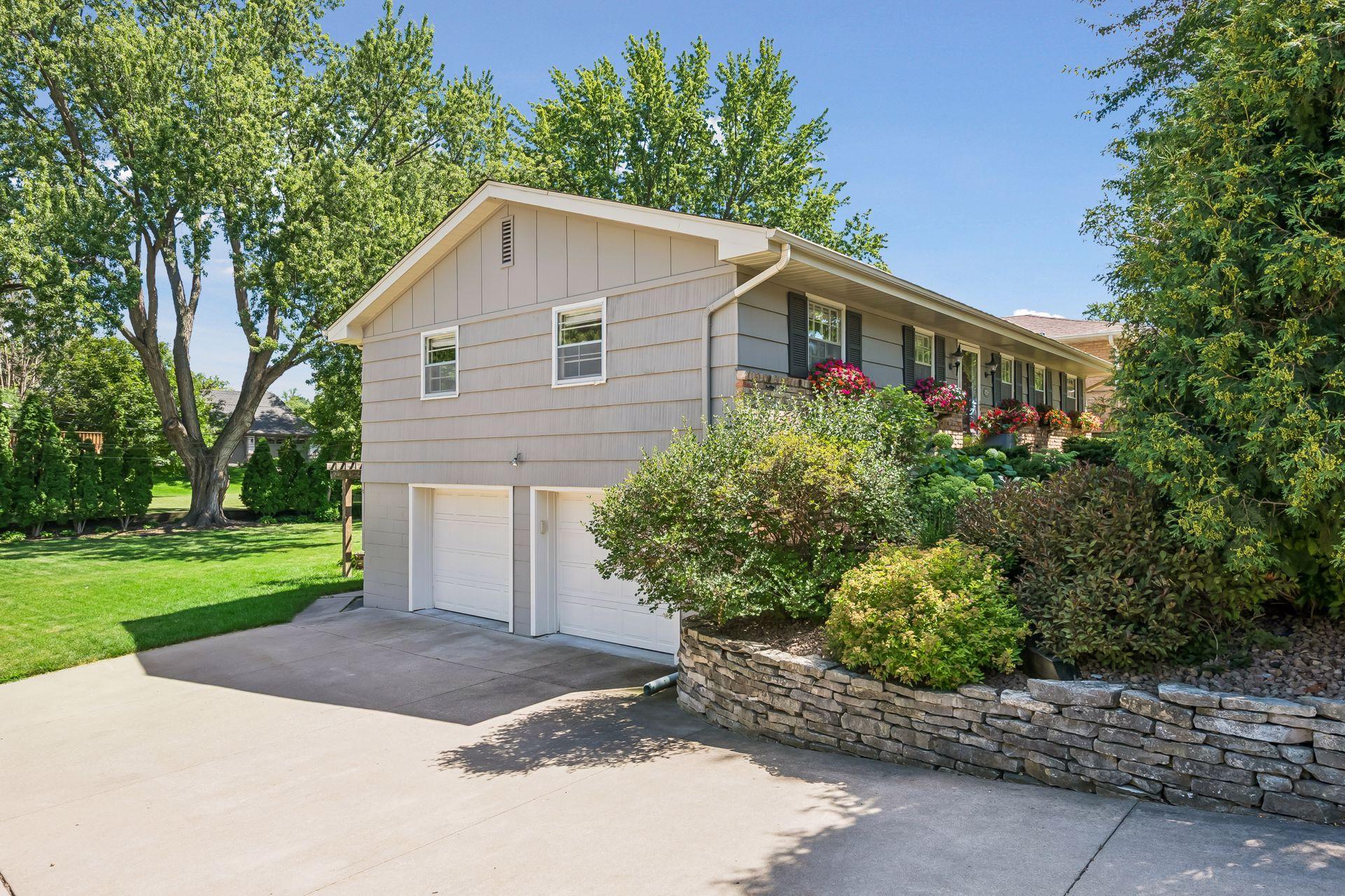 34th image of 6617 Naomi Dr, Minneapolis, MN 55439 | MLS# 7123164
