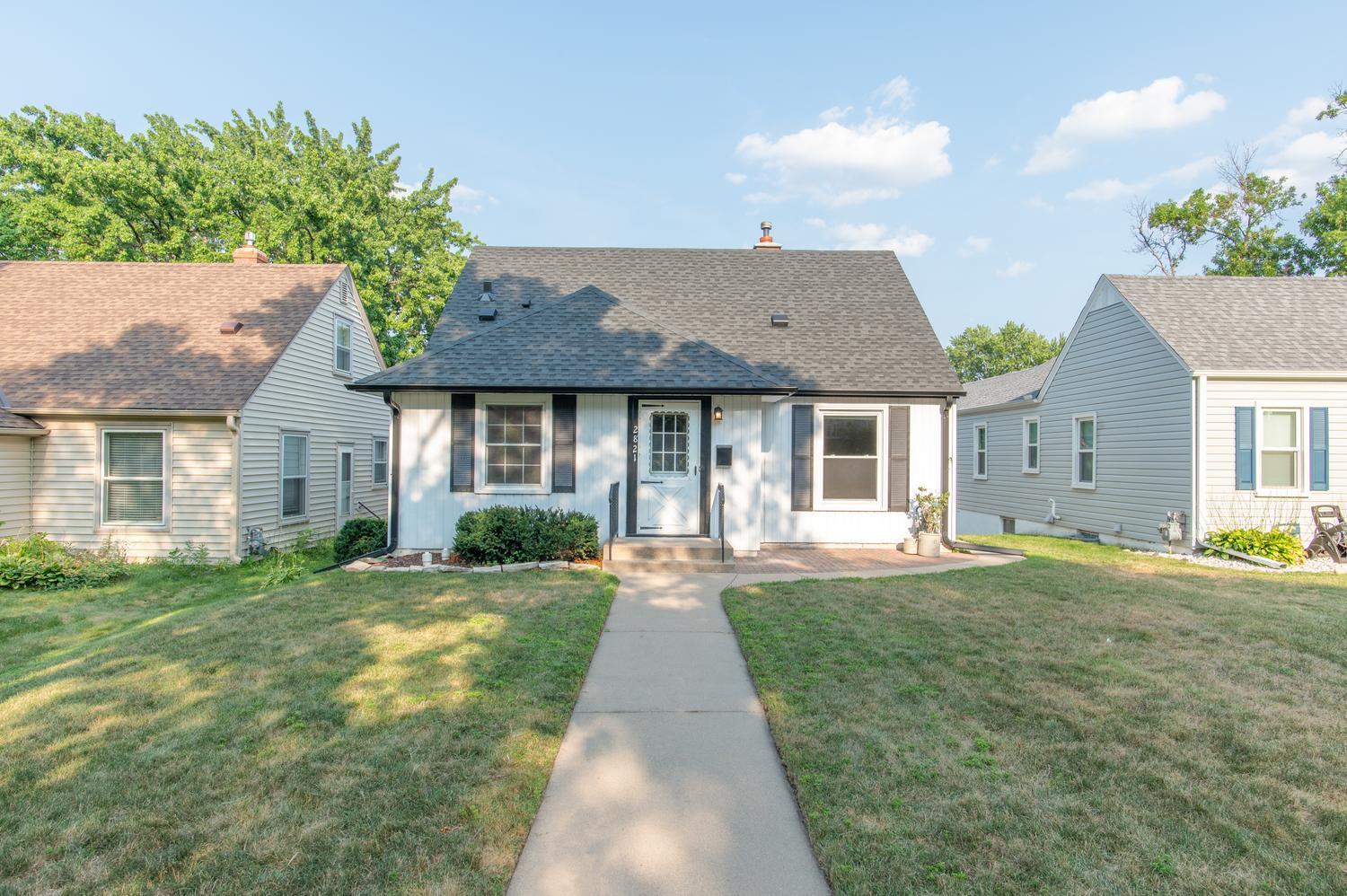 1st image of 2821 Edgewood Ave S, Minneapolis, MN 55426 | MLS# 7123196