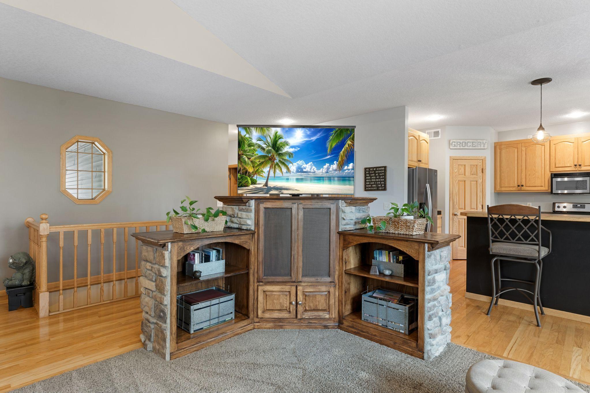 5th image of 1678 Hunters Trl, Hugo, MN 55038 | MLS# 7123209