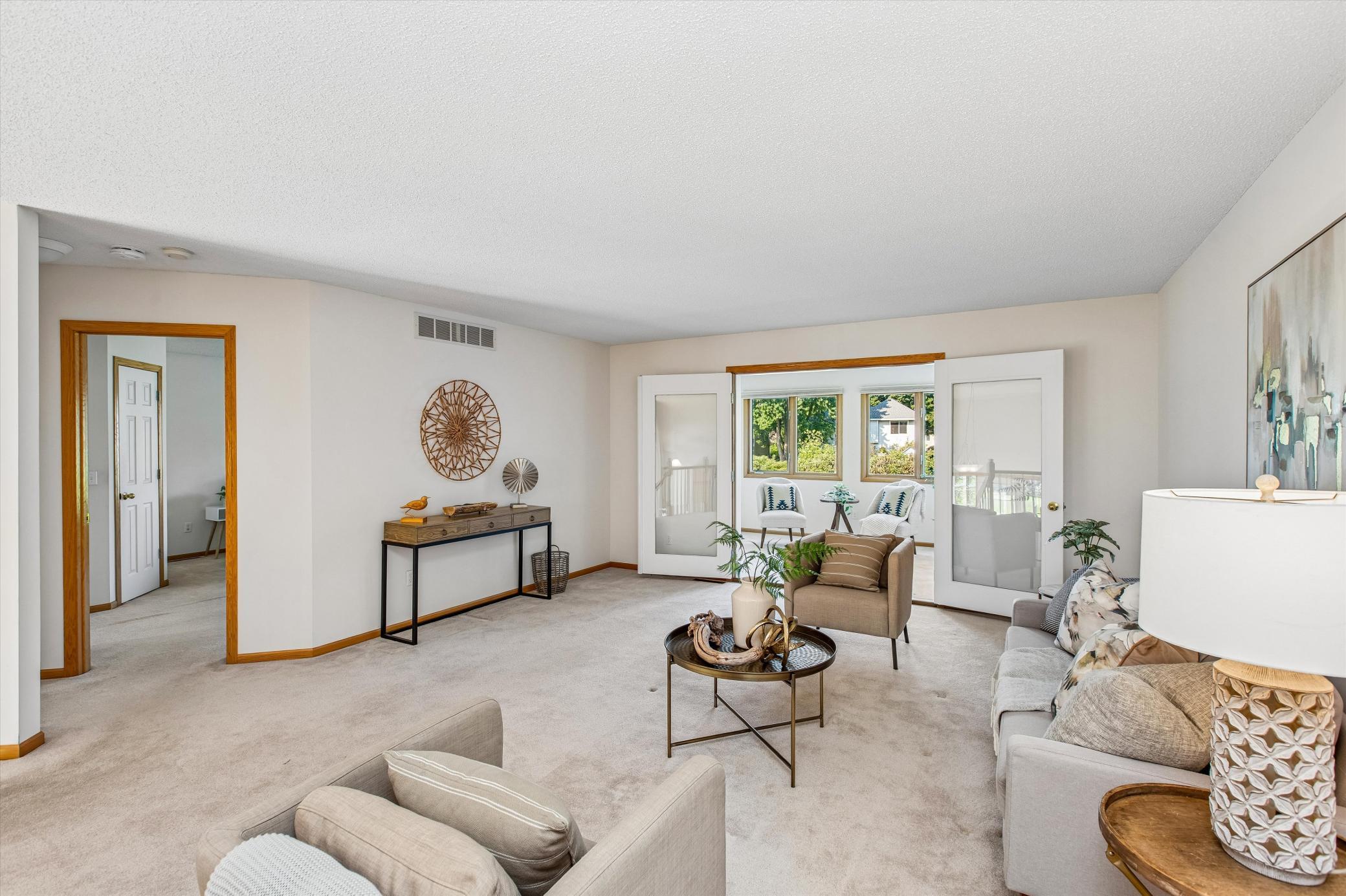 1st image of 808 Winterberry Dr, Saint Paul, MN 55125 | MLS# 7123256