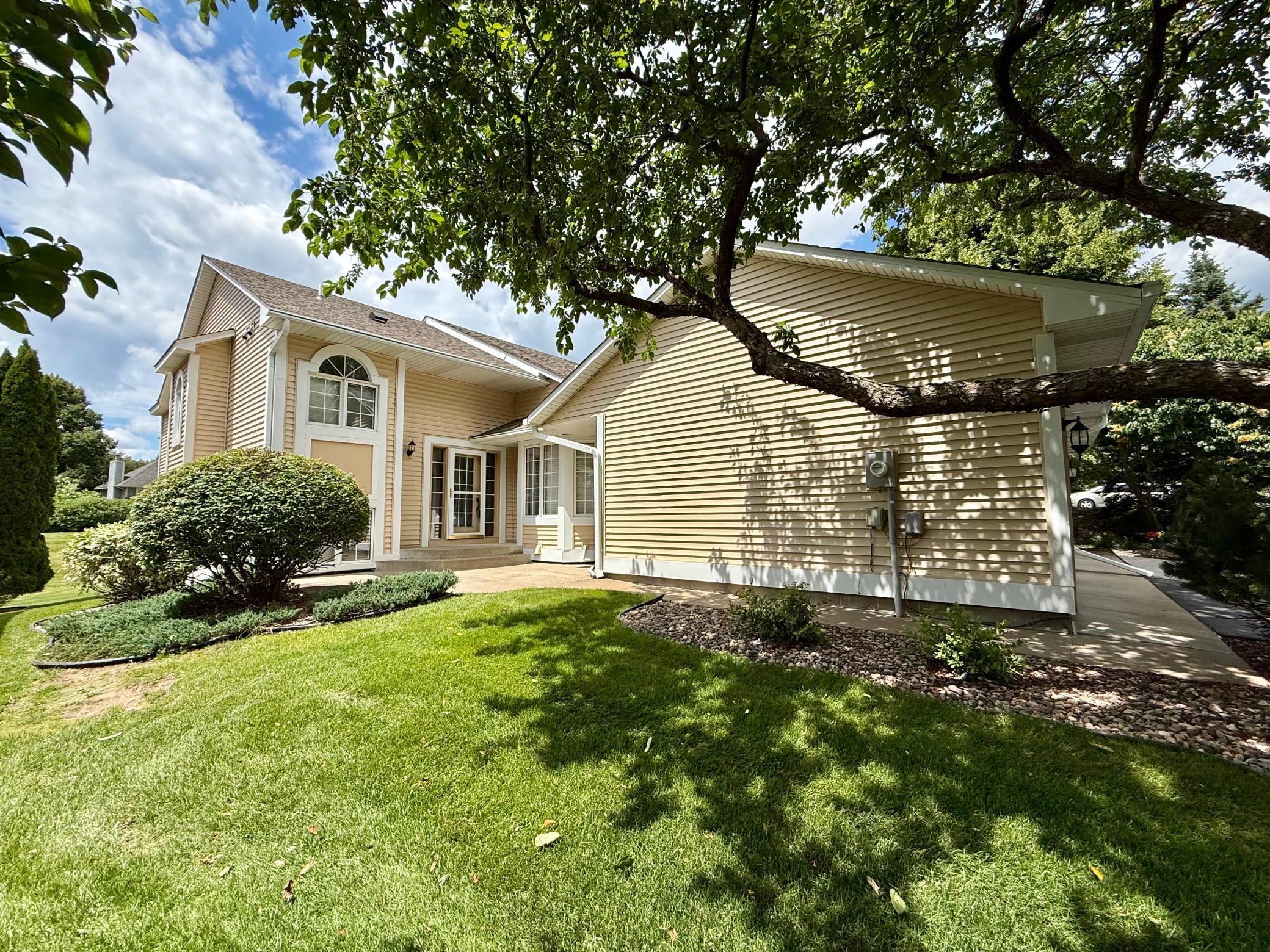 4th image of 808 Winterberry Dr, Saint Paul, MN 55125 | MLS# 7123256