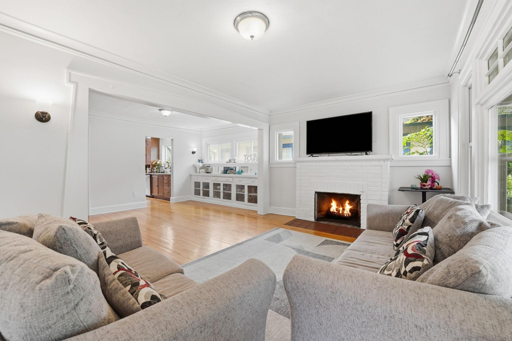 3rd image of 4209 Portland Ave, Minneapolis, MN 55407 | MLS# 7123264