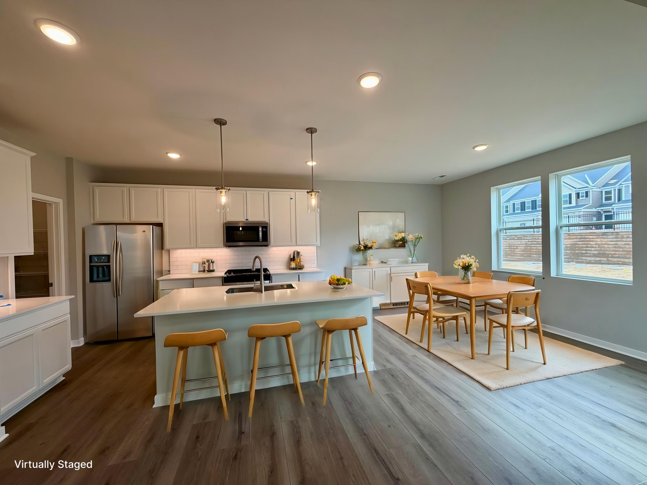 2nd image of 4979 Airlake Dr Dr, Saint Paul, MN 55129 | MLS# 7123283