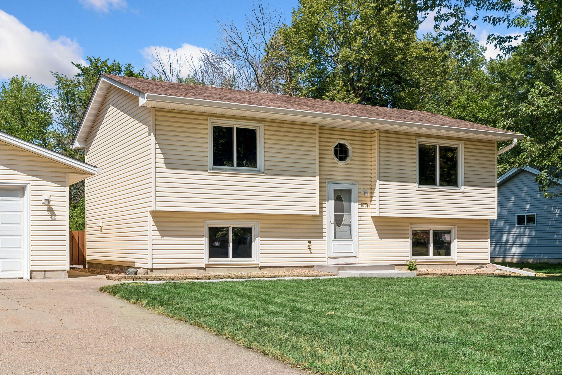 2nd image of 6771 Maple Dr, Rockford, MN 55373 | MLS# 7123312