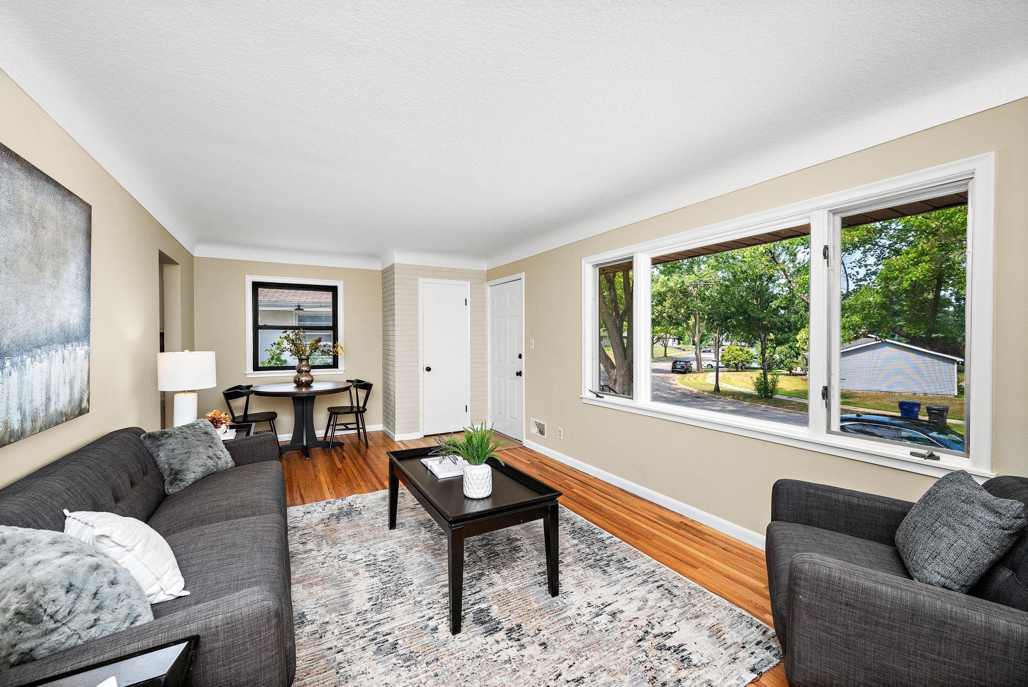 3rd image of 1418 Mechanic Ave, Saint Paul, MN 55106 | MLS# 7123322