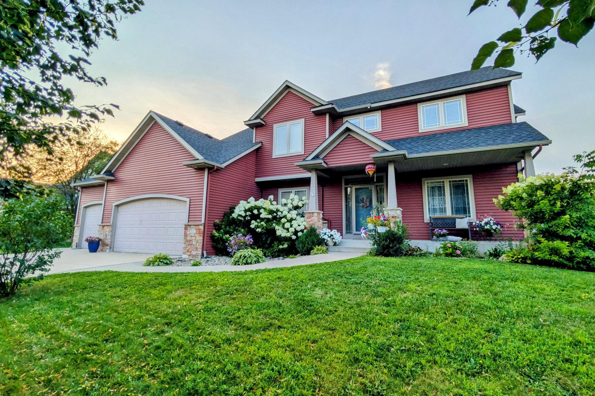 1st image of 3411 Tralee Ln Ne, Rochester, MN 55906 | MLS# 7123350