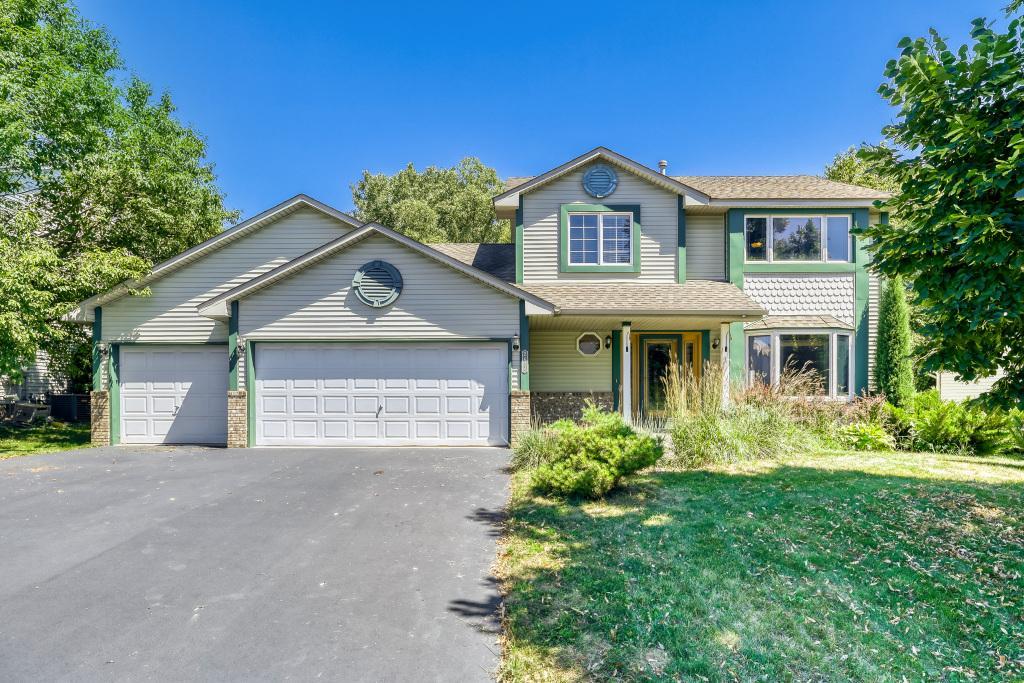 1st image of 2477 Windsor Ln, Saint Paul, MN 55125 | MLS# 7123361