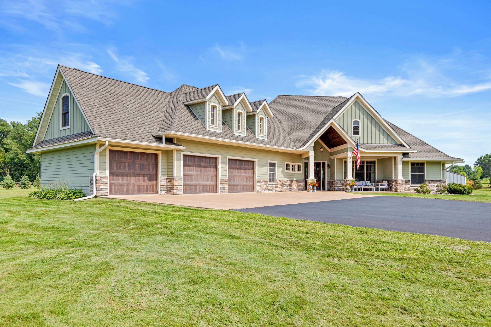 2nd image of 14549 Furman St Ne, Forest Lake, MN 55025 | MLS# 7123382