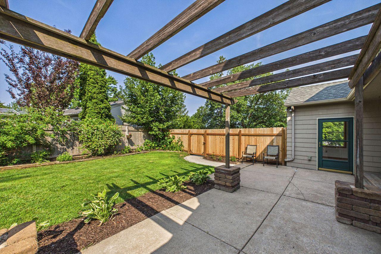 2nd image of 542 3rd Ave, Excelsior, MN 55331 | MLS# 7123402