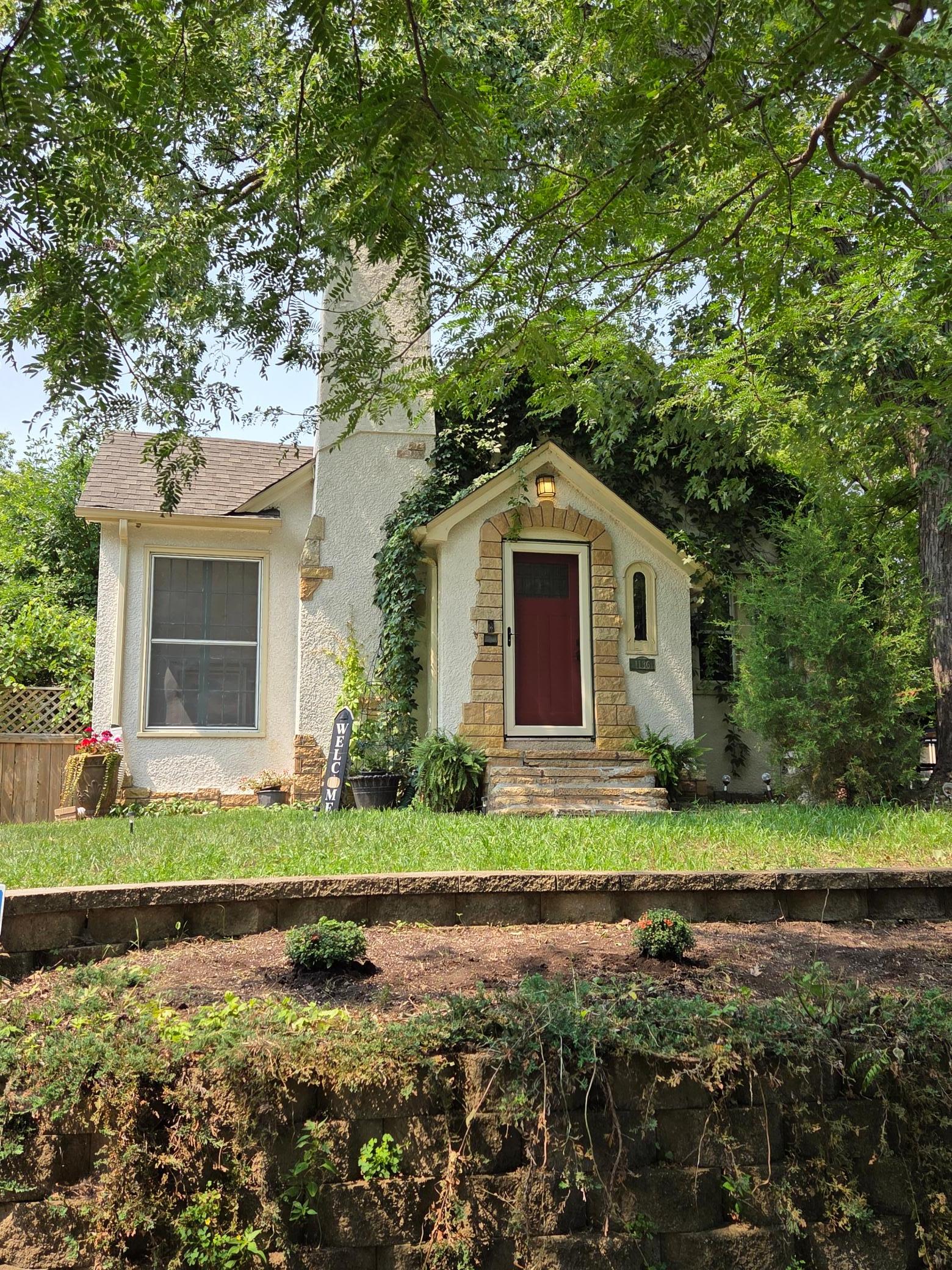 1st image of 1136 Xerxes Ave S, Minneapolis, MN 55405 | MLS# 7123442