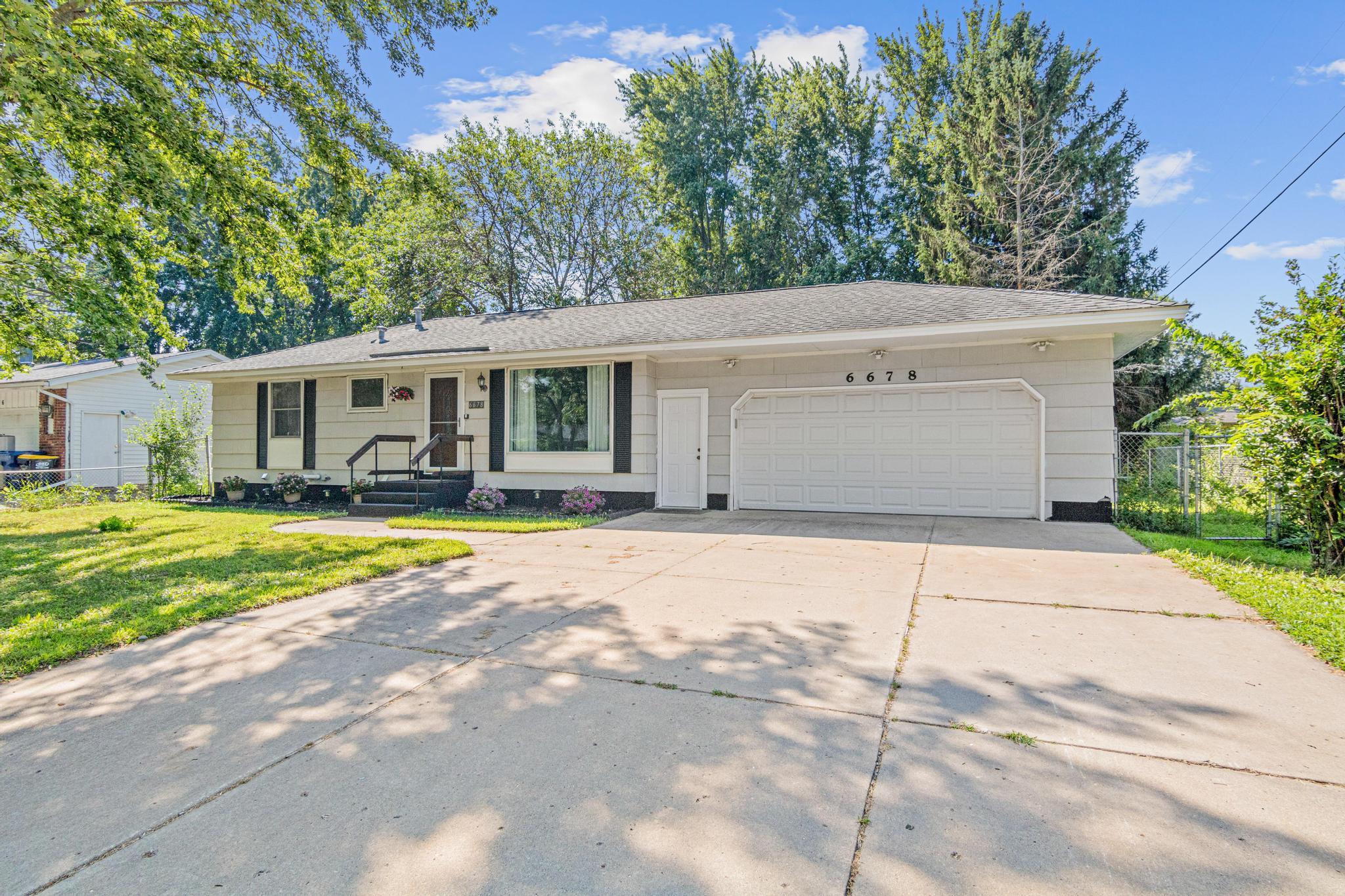1st image of 6678 166th St W, Rosemount, MN 55068 | MLS# 7123456