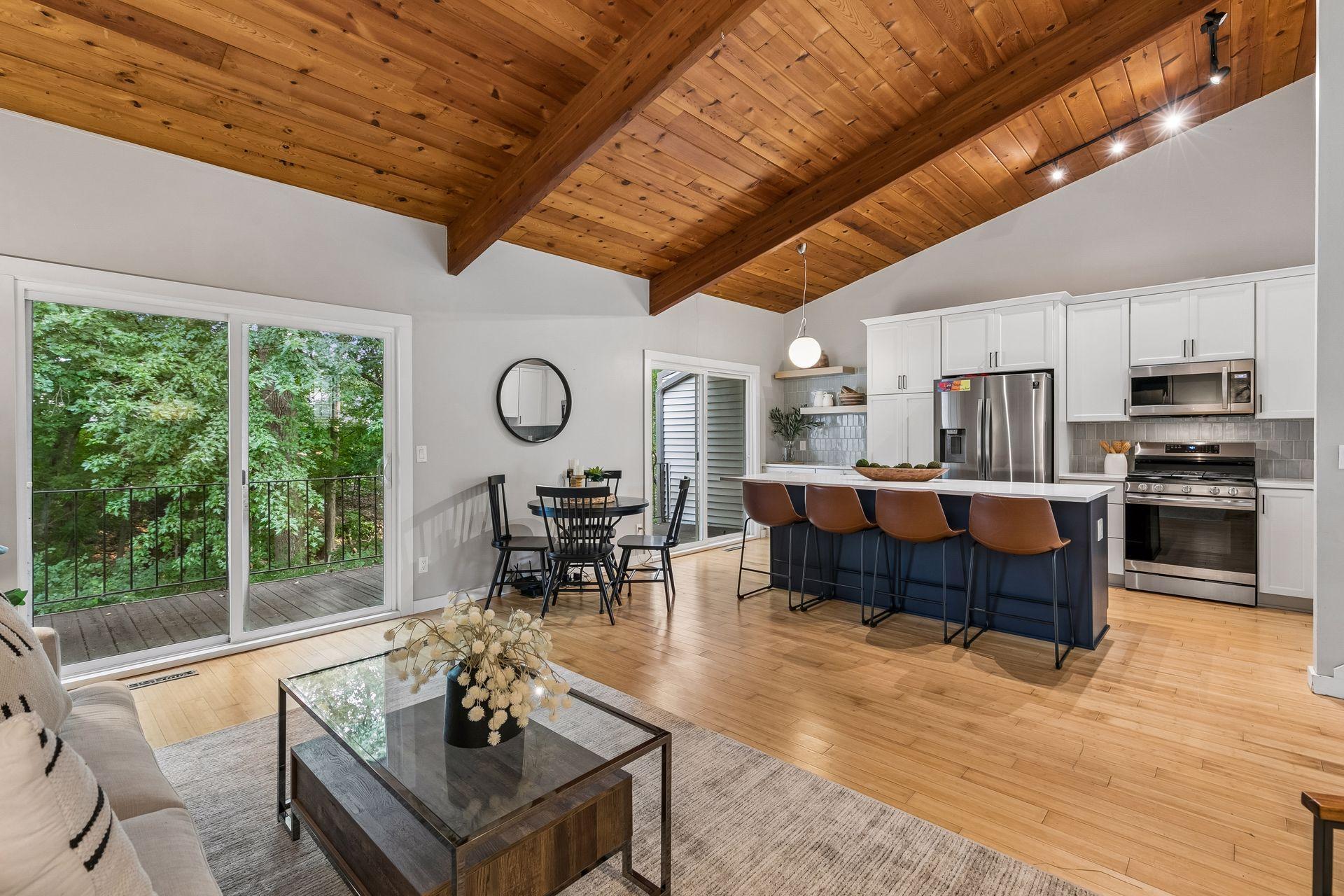 4th image of 13806 Heywood Ct, Saint Paul, MN 55124 | MLS# 7123465