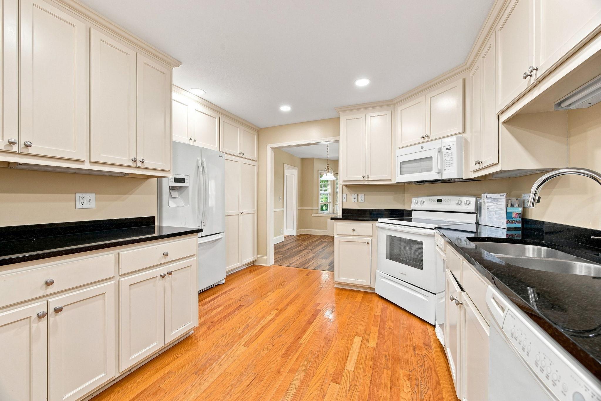 5th image of 3900 W 47Th St, Minneapolis, MN 55424 | MLS# 7123511