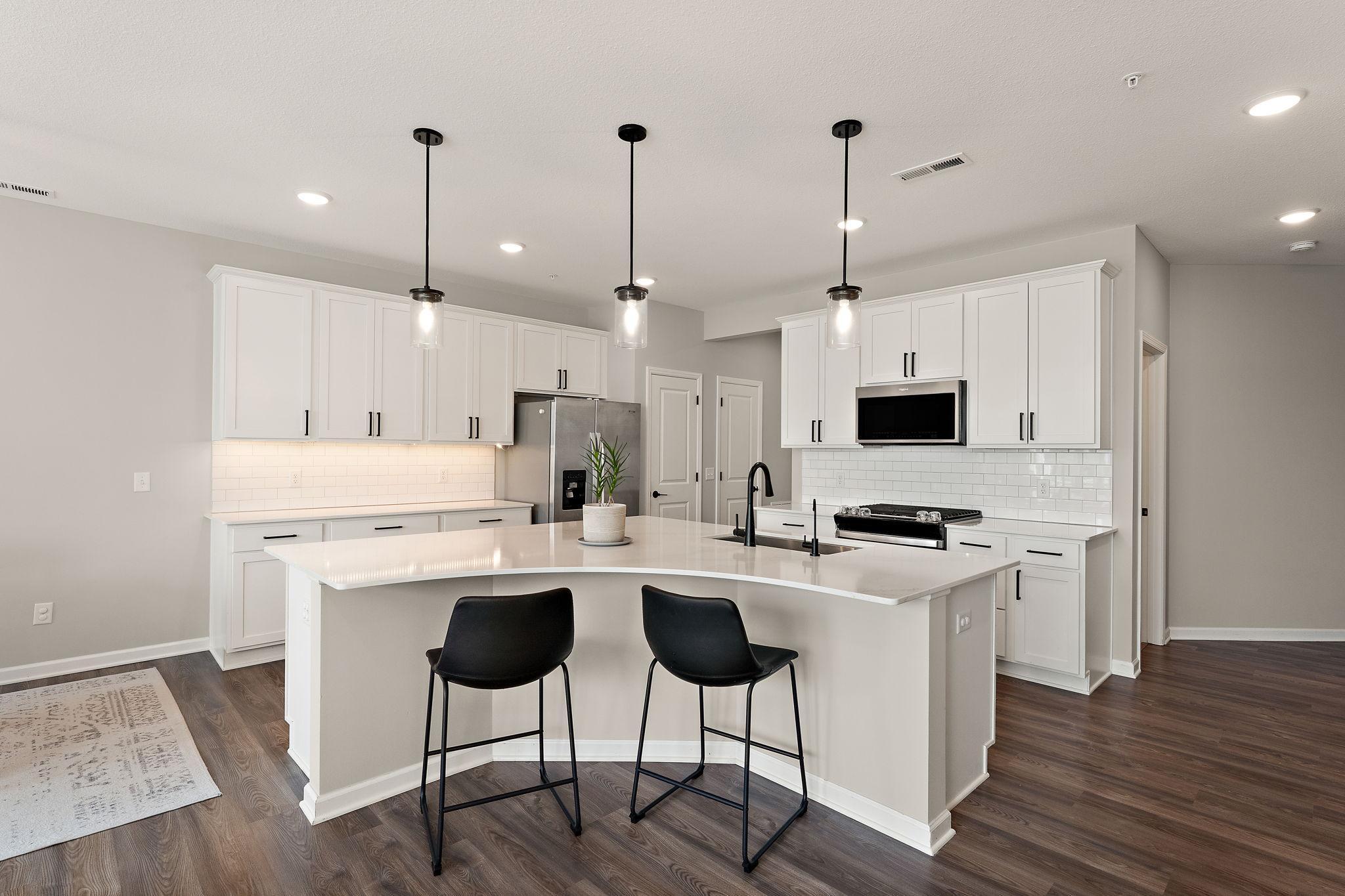 3rd image of 11255 Crestbury Dr, Saint Paul, MN 55129 | MLS# 7123558