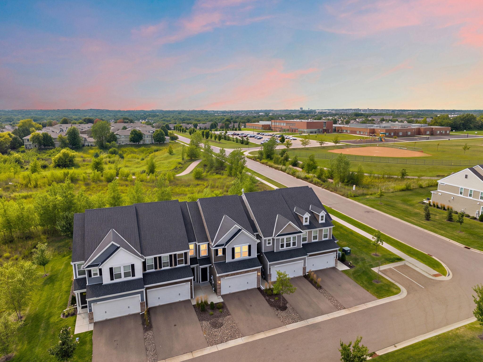 2nd image of 11255 Crestbury Dr, Saint Paul, MN 55129 | MLS# 7123558