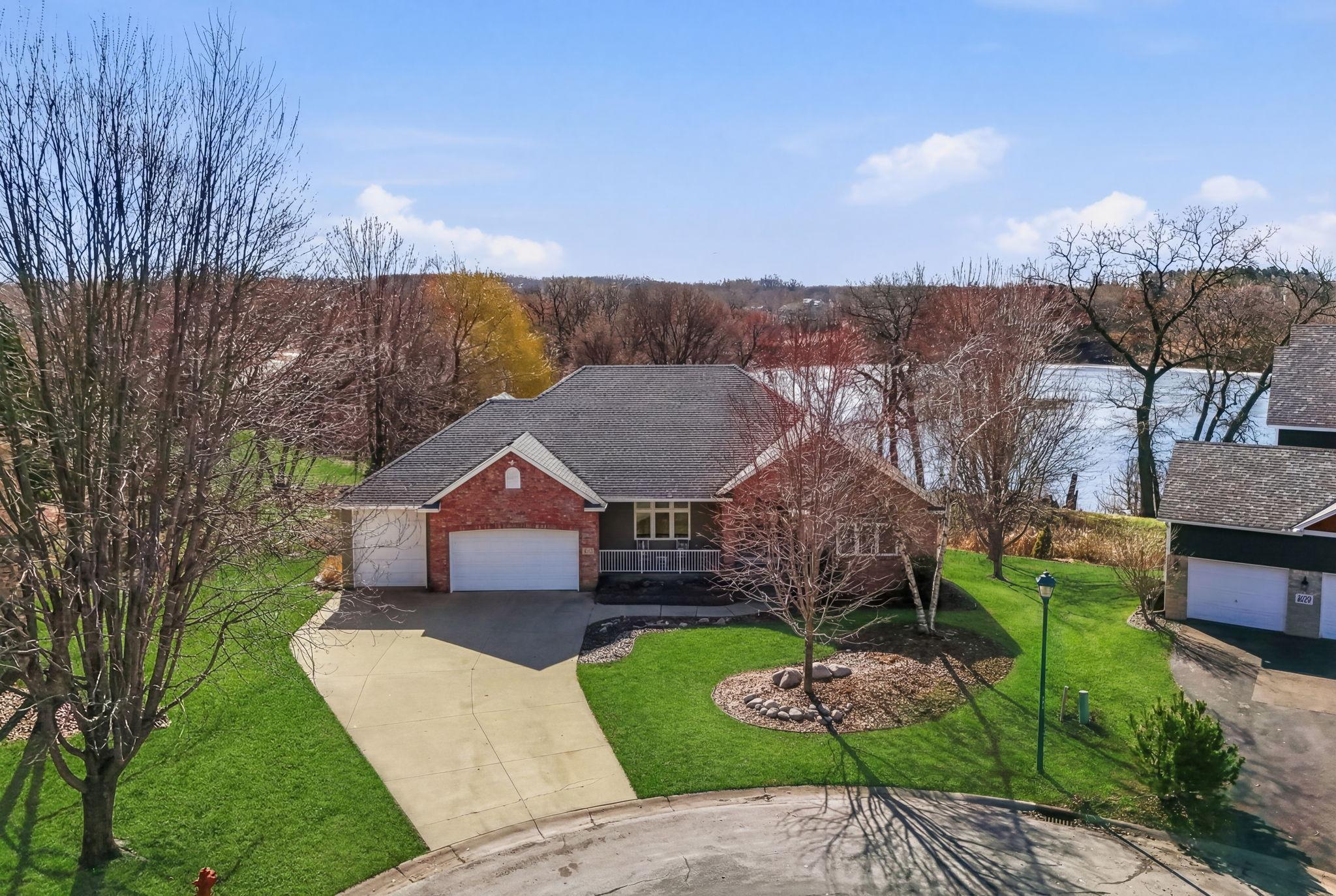 1st image of 4525 Alicia Dr, Inver Grove Heights, MN 55077 | MLS# 7123591