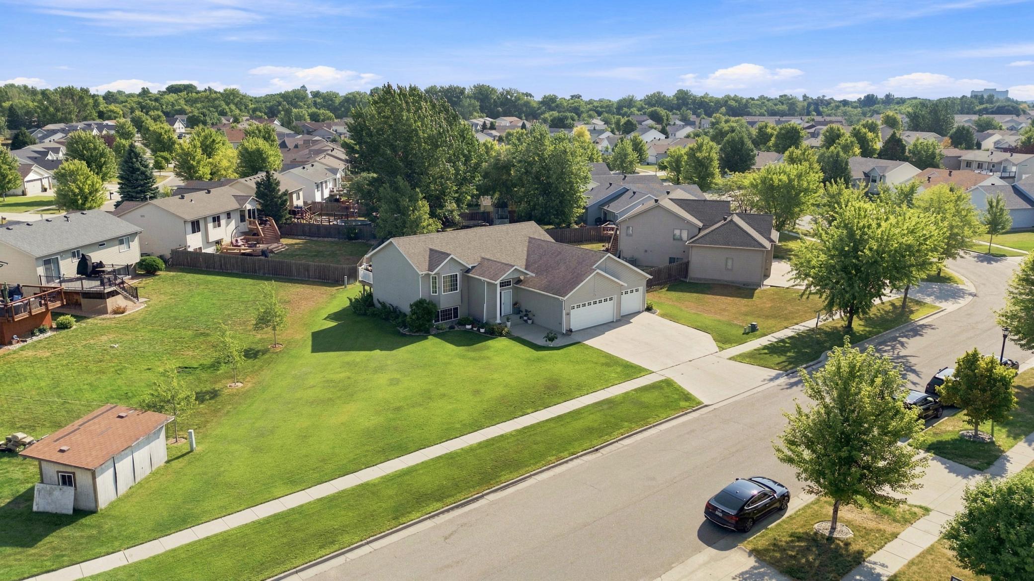 2nd image of 852 16th Avenue Ct W, West Fargo, ND 58078 | MLS# 7123600