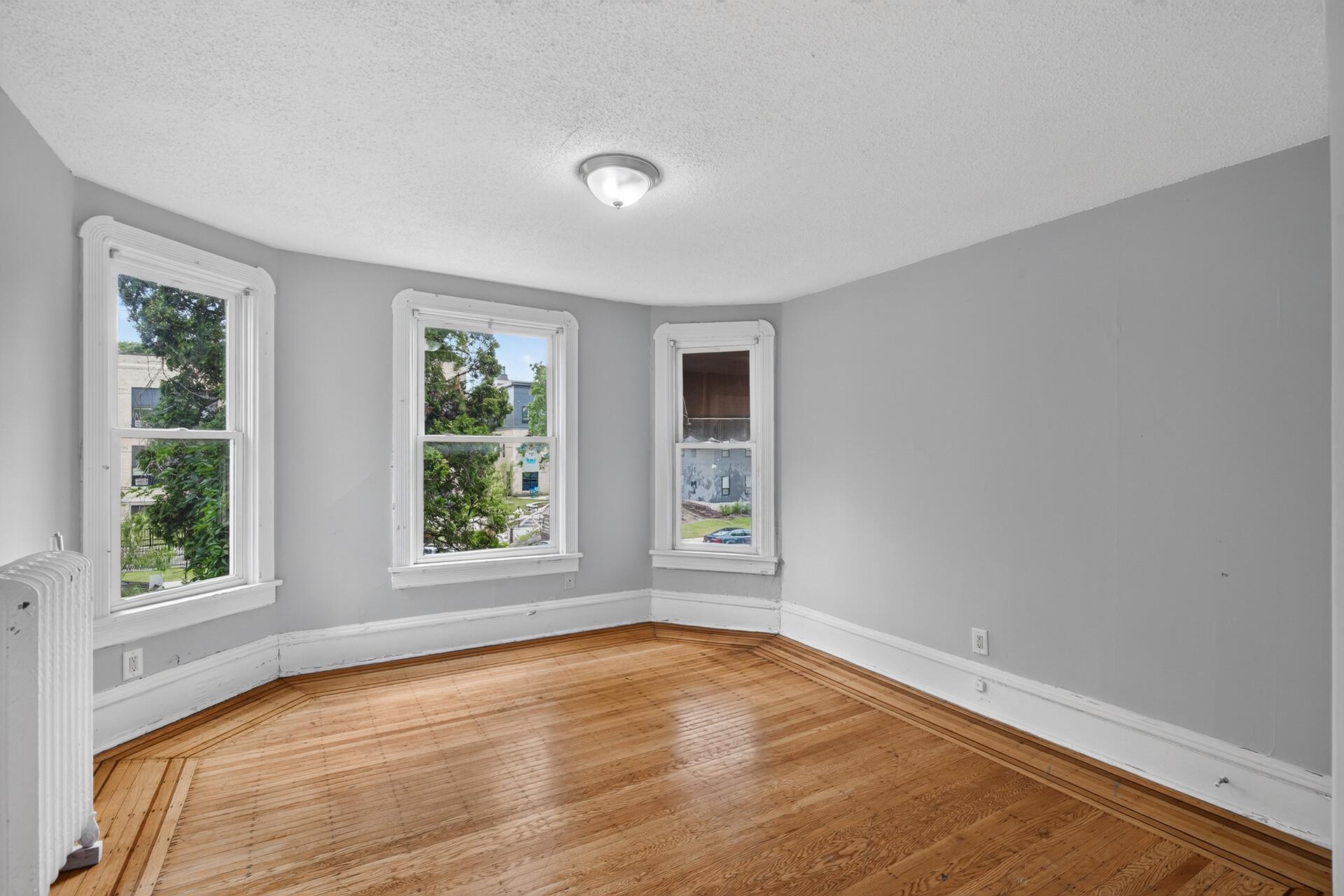 5th image of 2630 Blaisdell Ave, Minneapolis, MN 55408 | MLS# 7123641