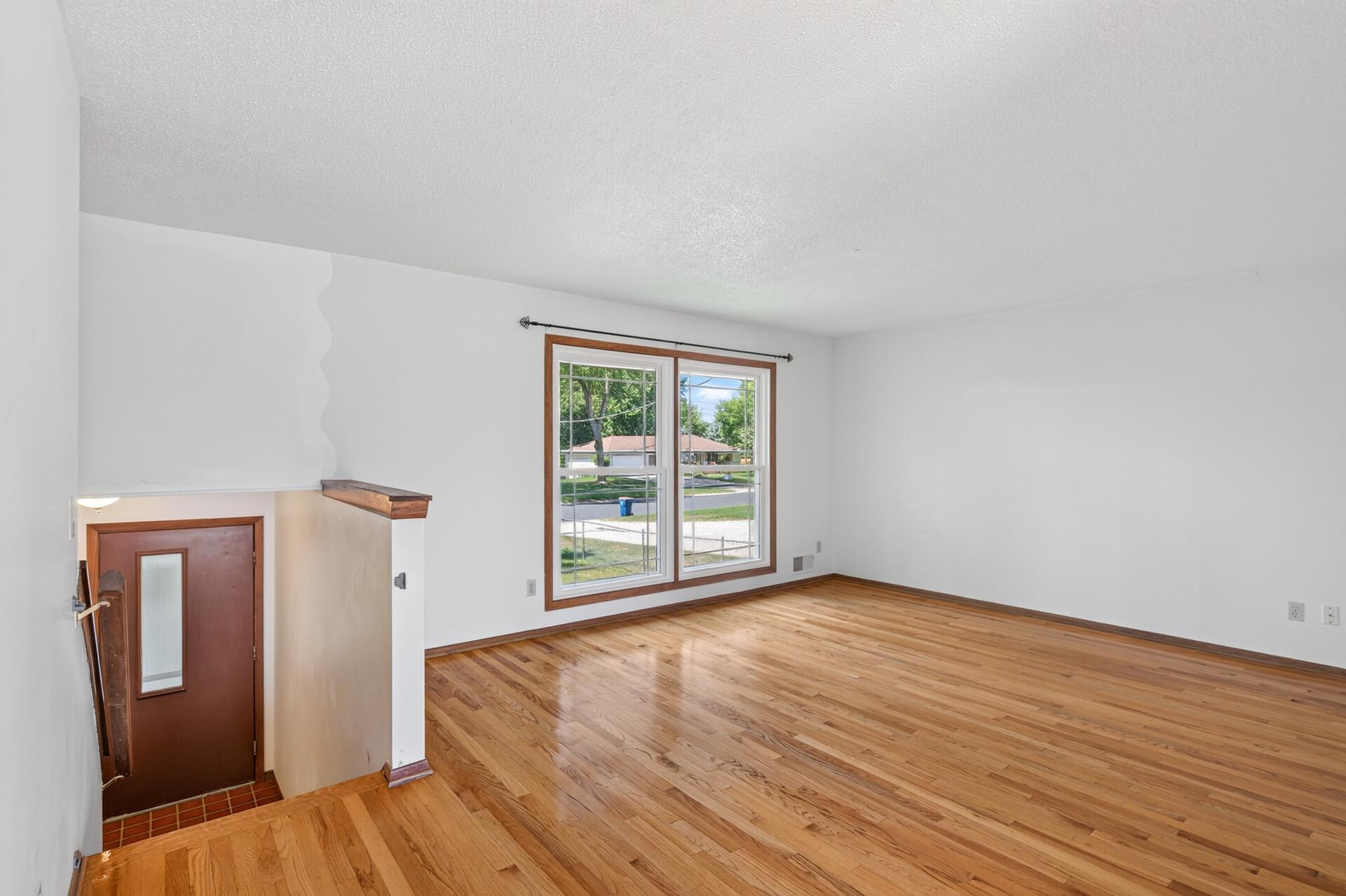 5th image of 7 Lakeview Terrace Blvd, Waconia, MN 55387 | MLS# 7123646