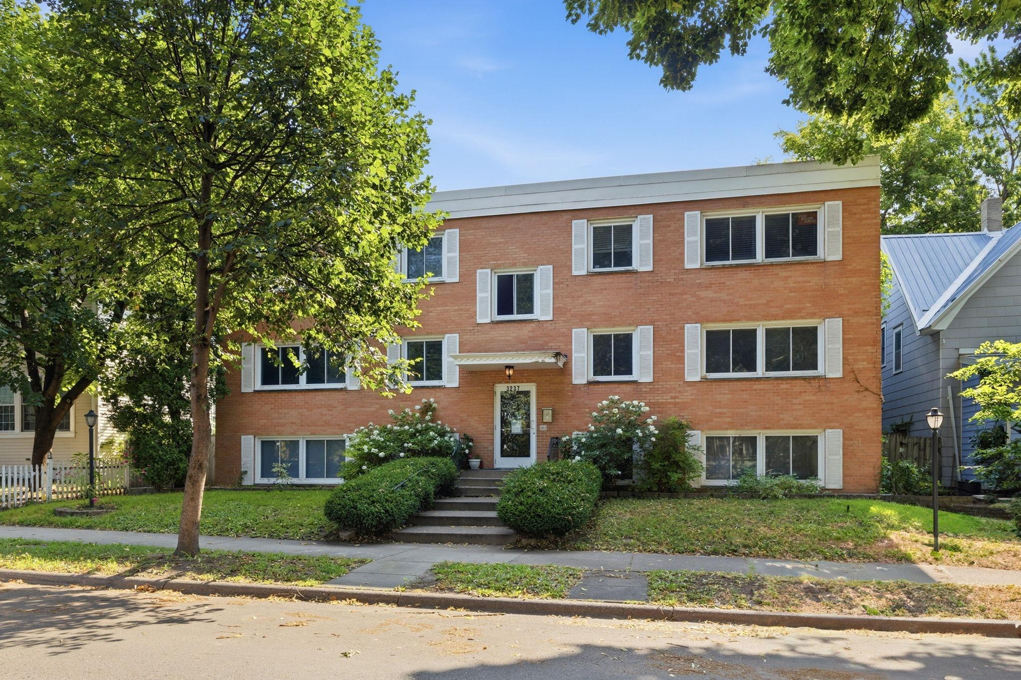 1st image of 3237 15th Ave S #11, Minneapolis, MN 55407 | MLS# 7123649