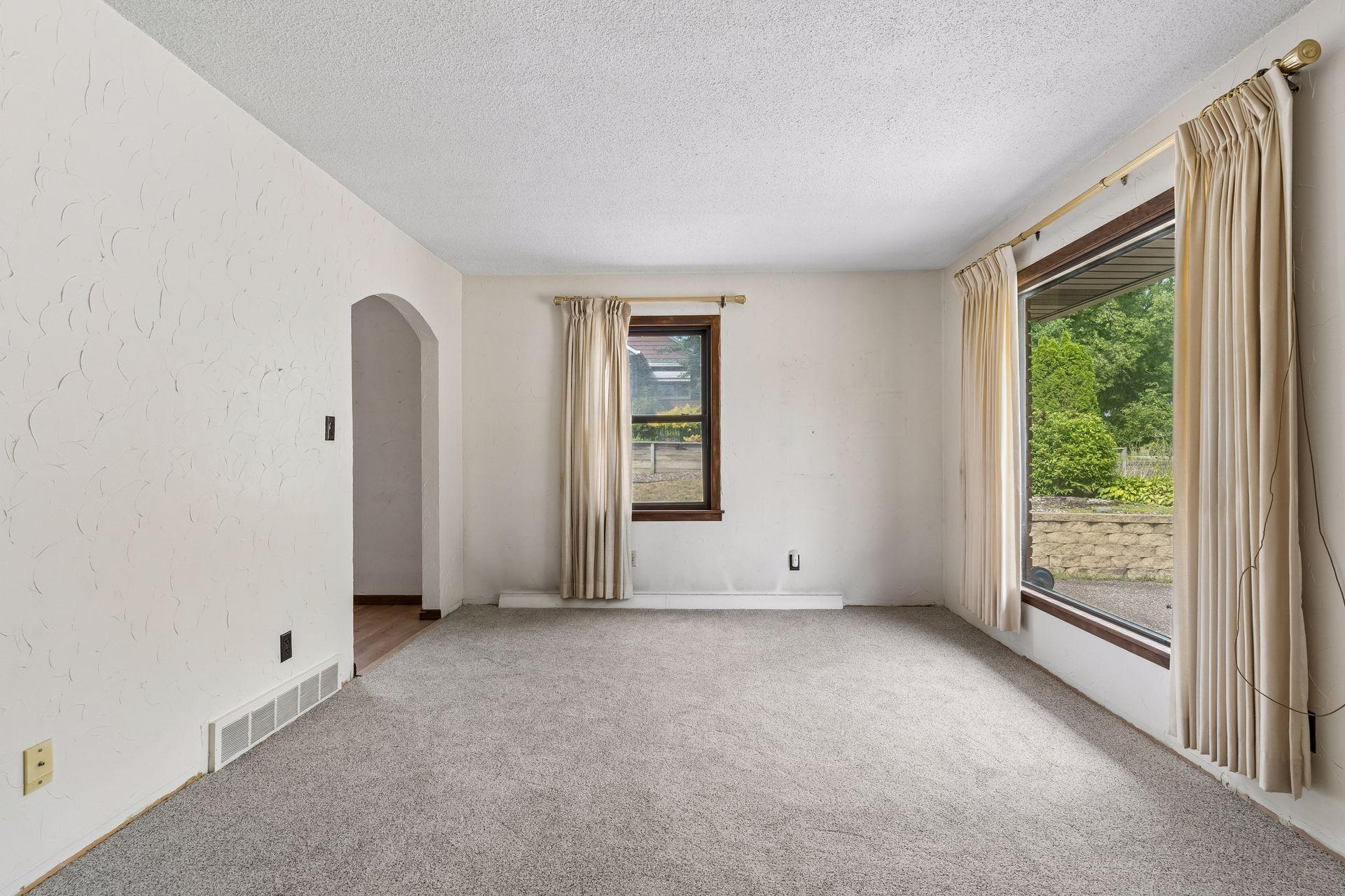 4th image of 96 Orange Ave W, Saint Paul, MN 55117 | MLS# 7123686