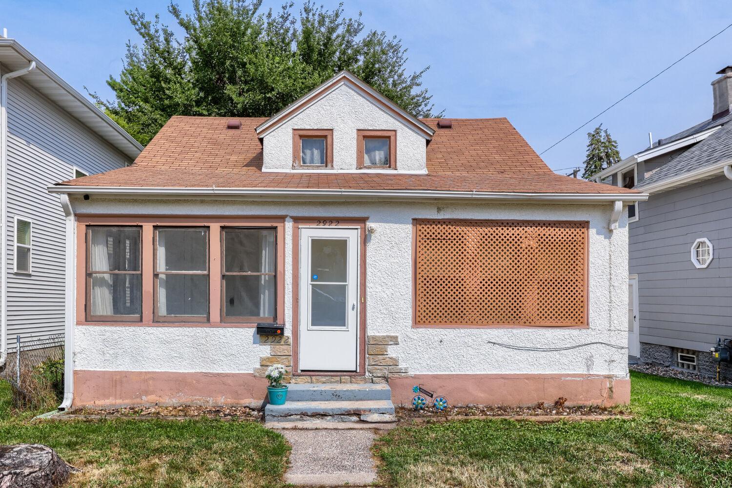 17th image of 2922 Sheridan Ave N, Minneapolis, MN 55411 | MLS# 7123689