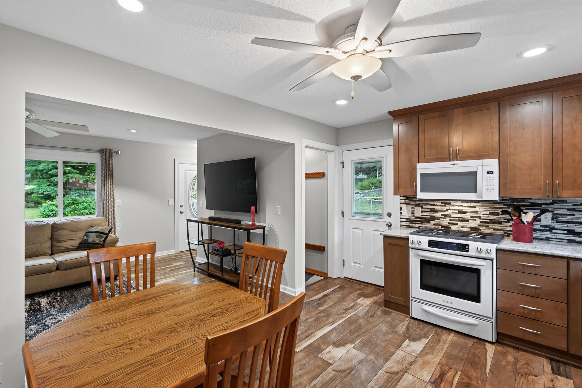 5th image of 3301 69Th St E, Inver Grove Heights, MN 55076 | MLS# 7123719