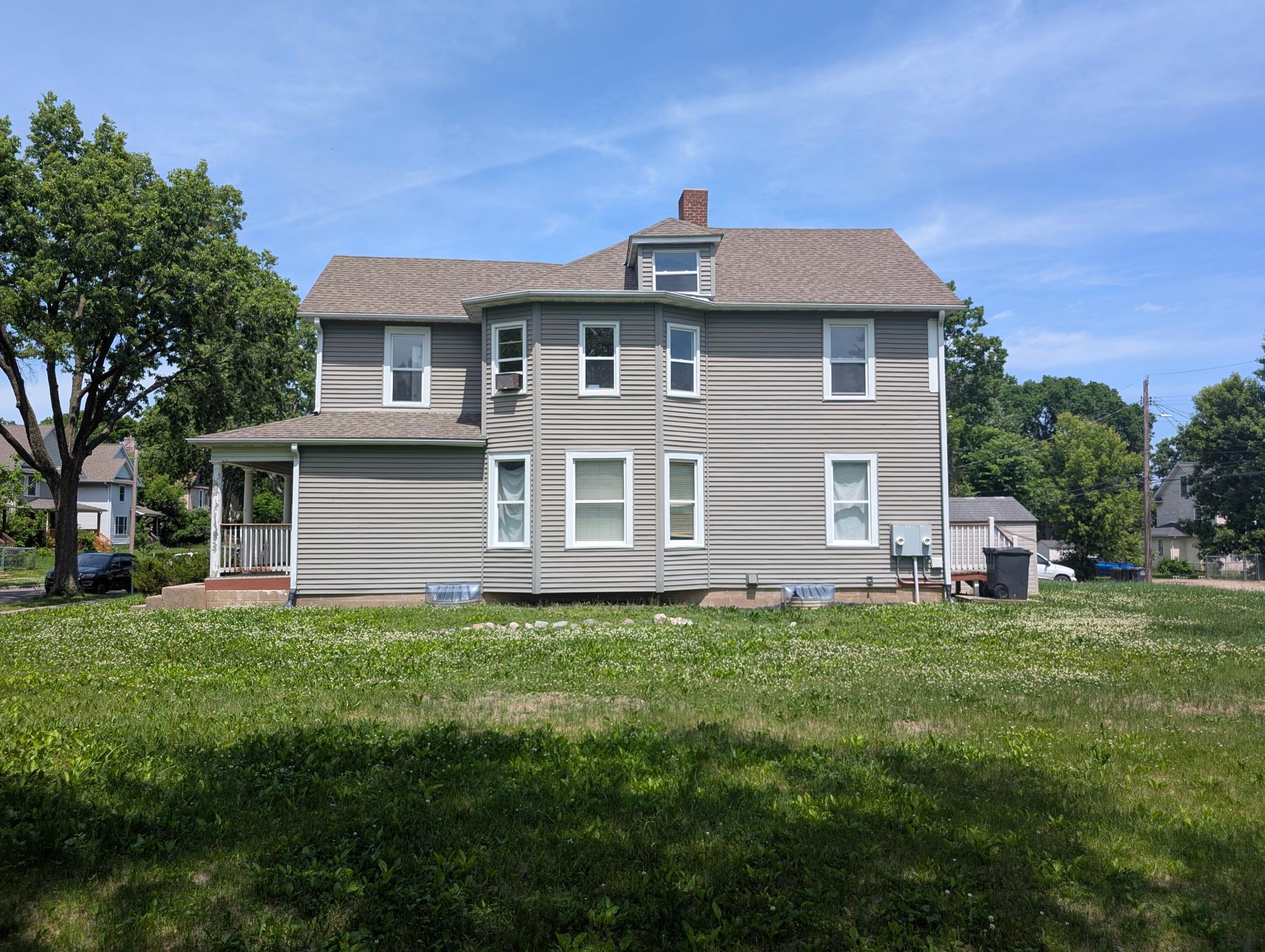 3rd image of 804 Oliver Ave N, Minneapolis, MN 55411 | MLS# 7123726