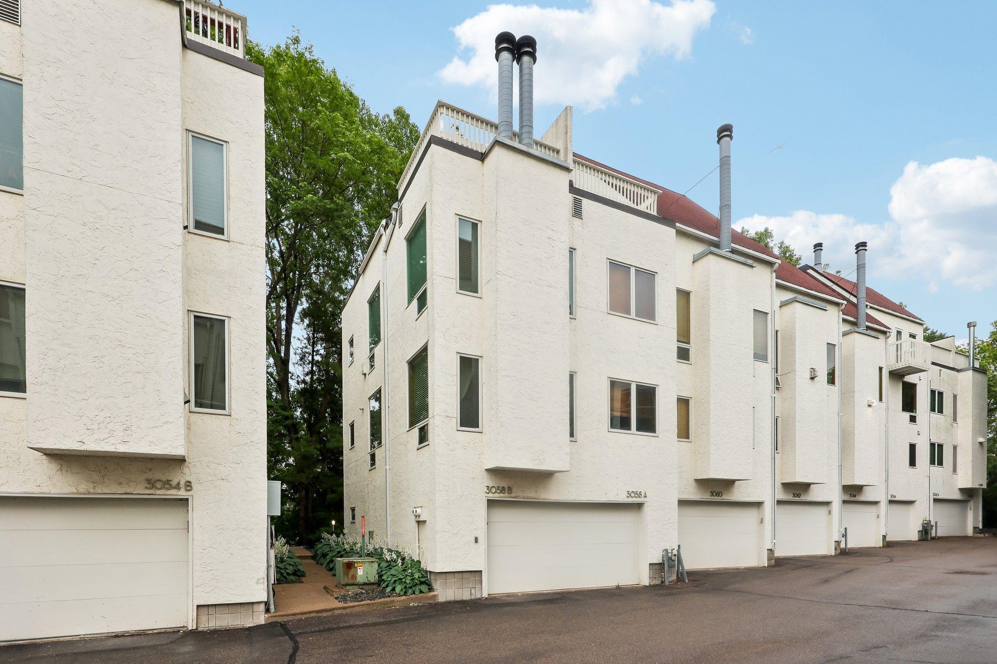 2nd image of 3058 Lake Shore Dr #A, Minneapolis, MN 55416 | MLS# 7123732