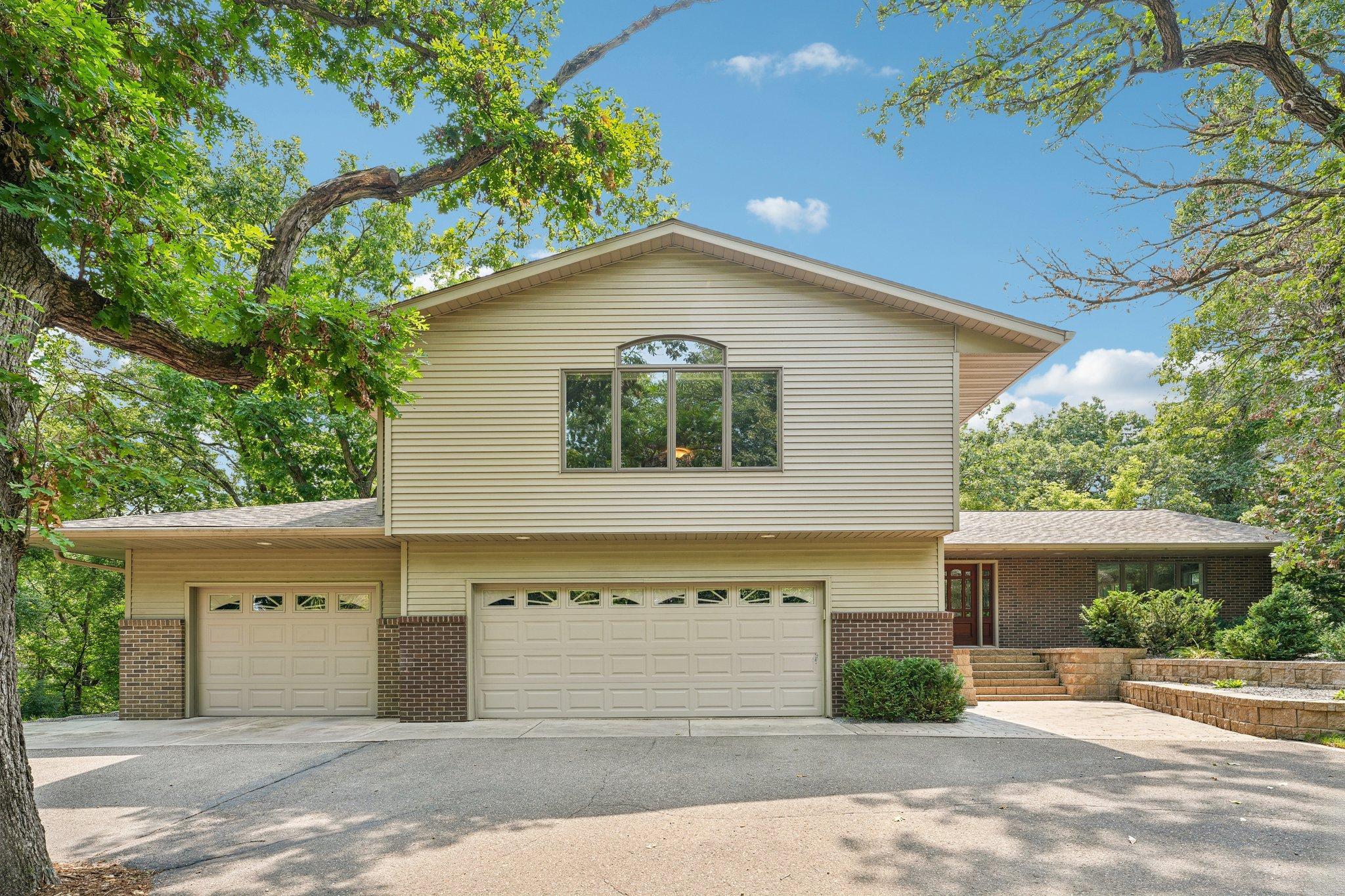 3rd image of 1206 102Nd St W, Inver Grove Heights, MN 55077 | MLS# 7123737