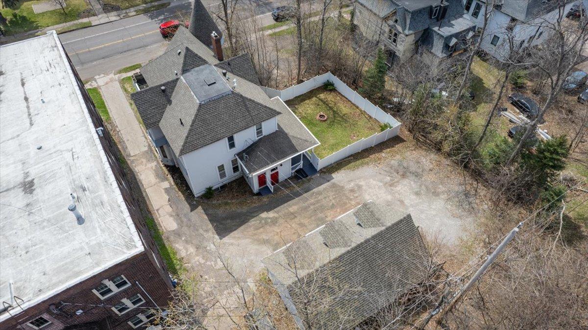 4th image of 1727 E Superior St, Duluth, MN 55812 | MLS# 7123750