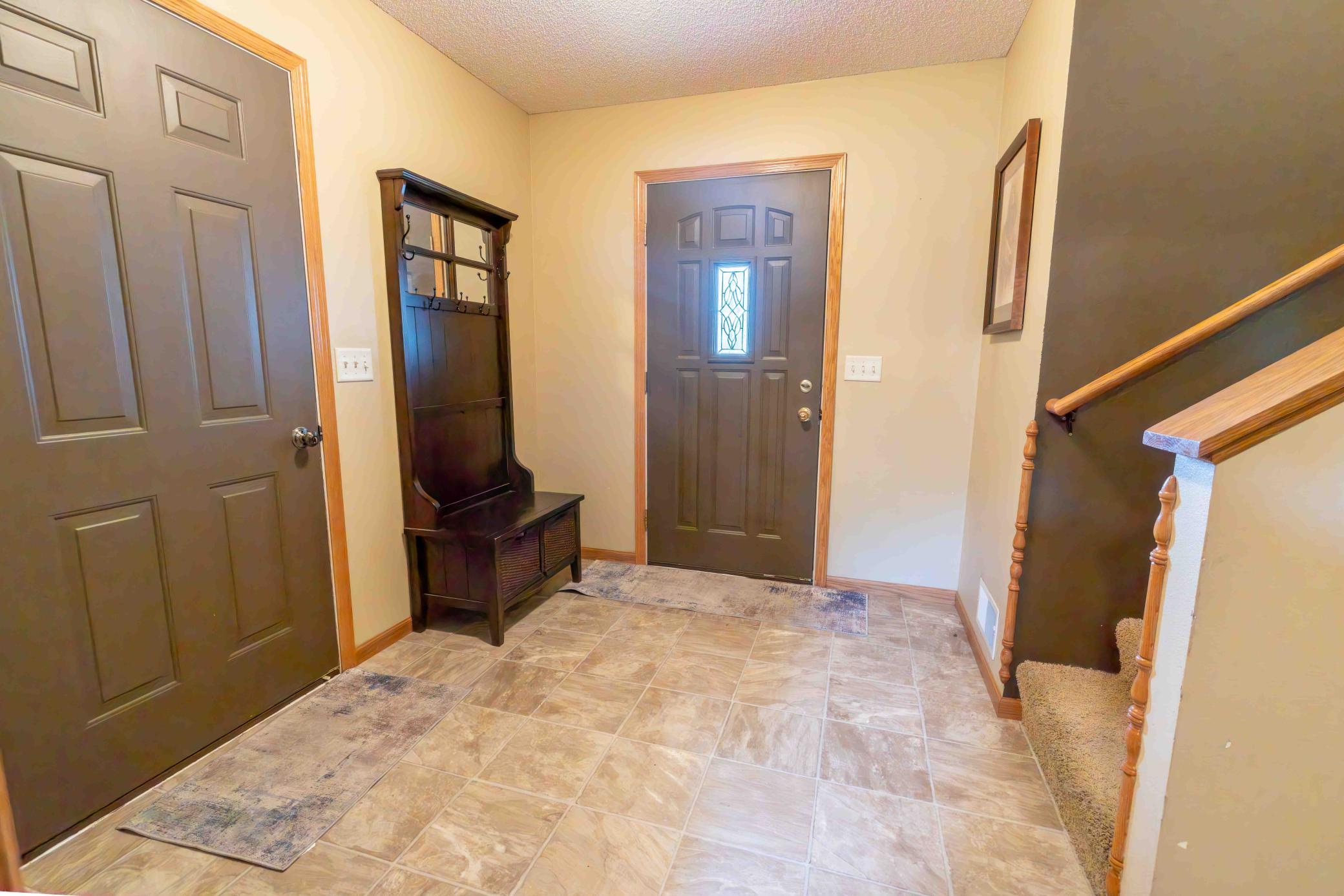 2nd image of 112 Parkside St, Mankato, MN 56001 | MLS# 7123751