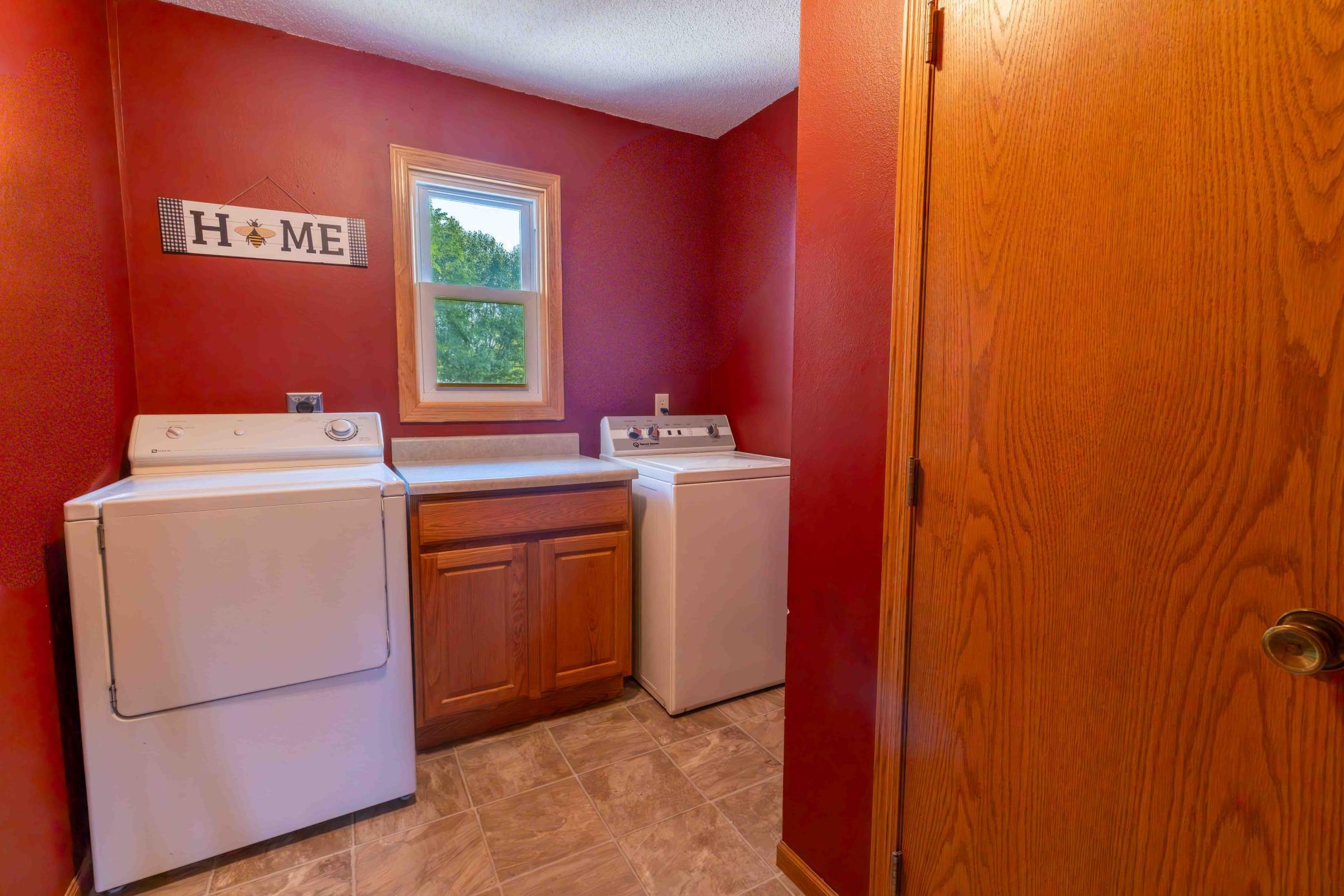 3rd image of 112 Parkside St, Mankato, MN 56001 | MLS# 7123751