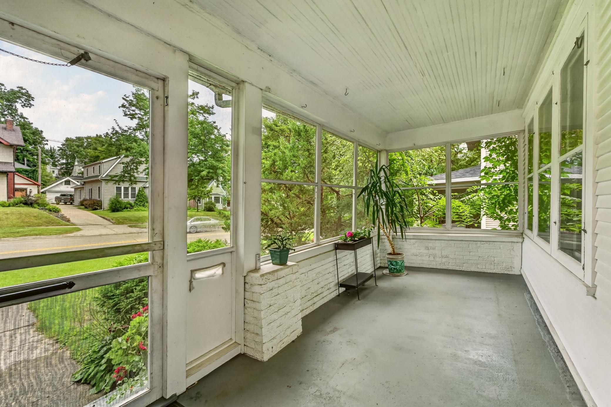 3rd image of 526 6Th St Sw, Rochester, MN 55902 | MLS# 7123814