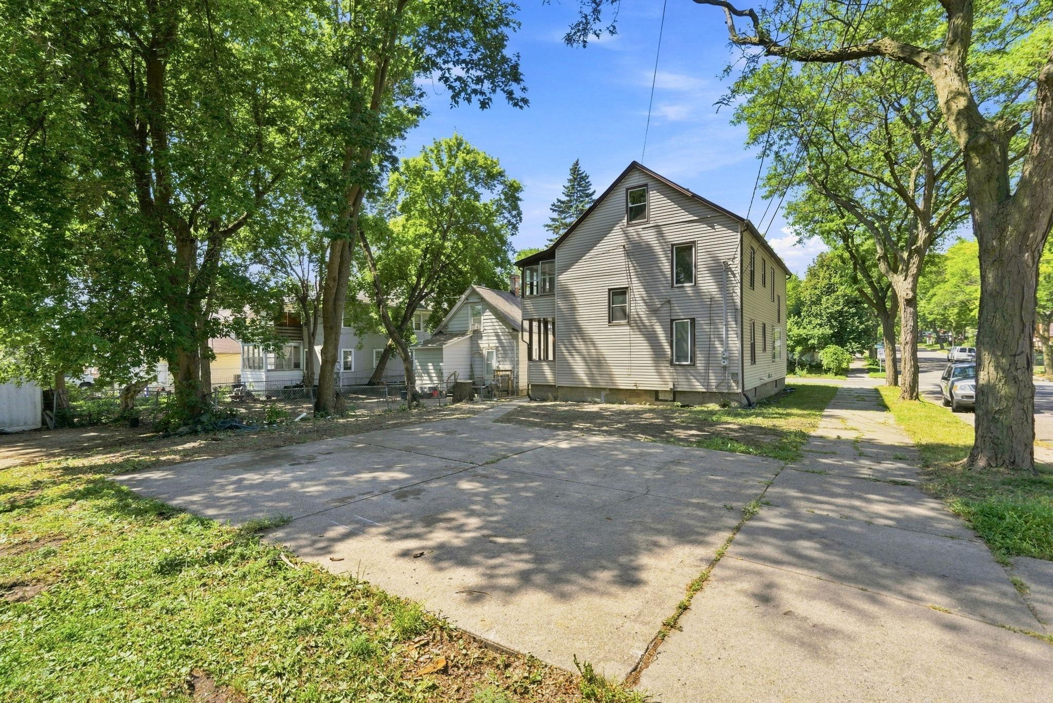29th image of 726 Morgan Ave N, Minneapolis, MN 55411 | MLS# 7123850