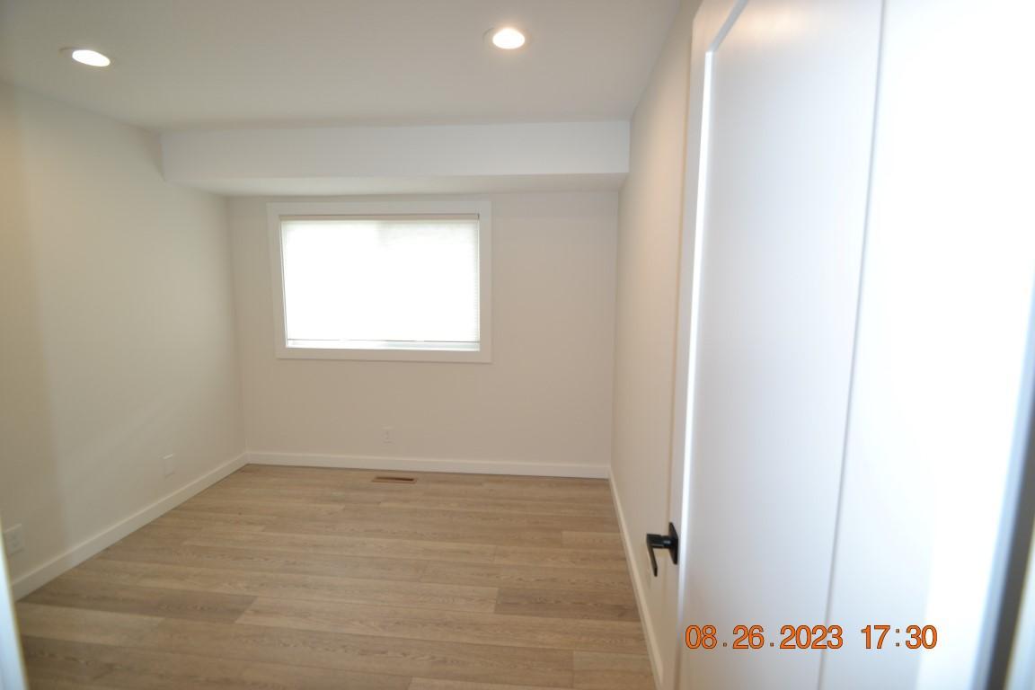 12th image of 10452 Decatur Ave S, Bloomington, MN 55438 | MLS# 7123898