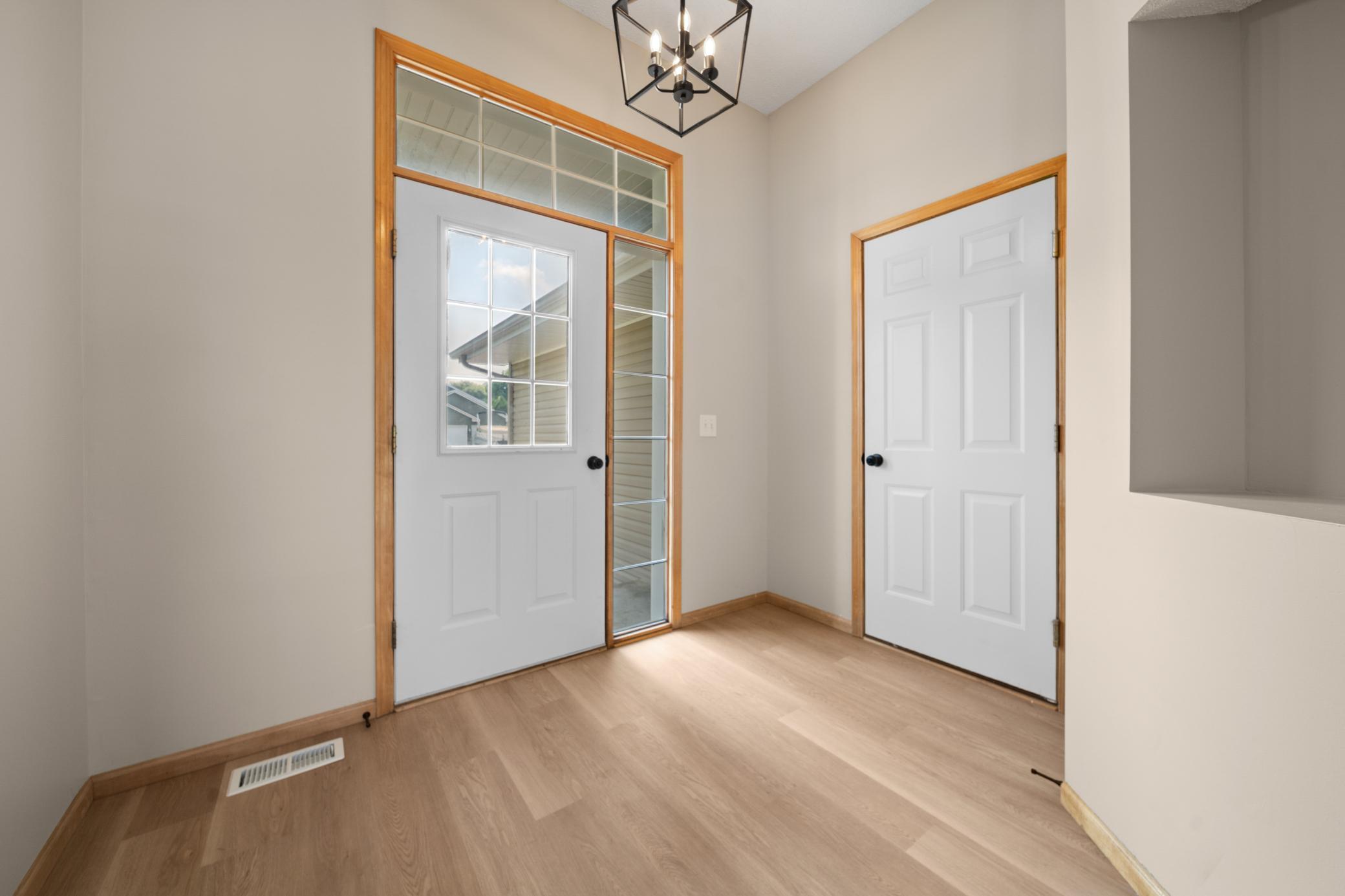 5th image of 808 Lindsey Ln, Belle Plaine, MN 56011 | MLS# 7123911
