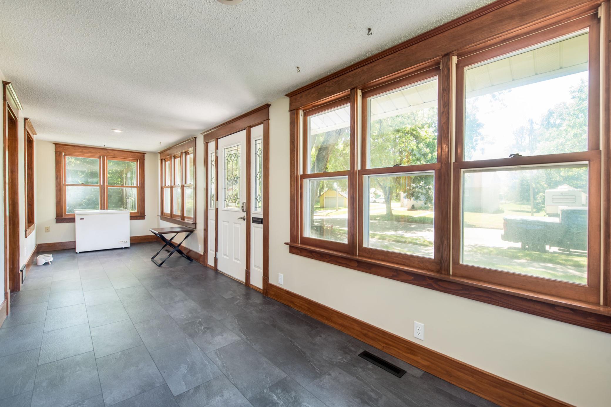 5th image of 305 8Th Ave E, Alexandria, MN 56308 | MLS# 7123916