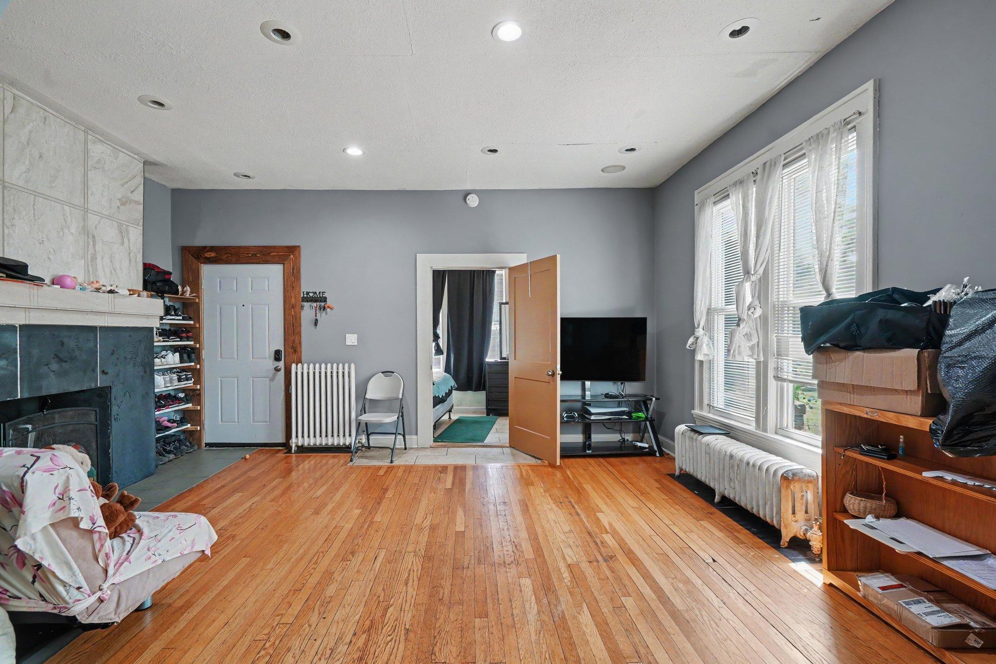3rd image of 3620 3Rd Ave S, Minneapolis, MN 55409 | MLS# 7123917