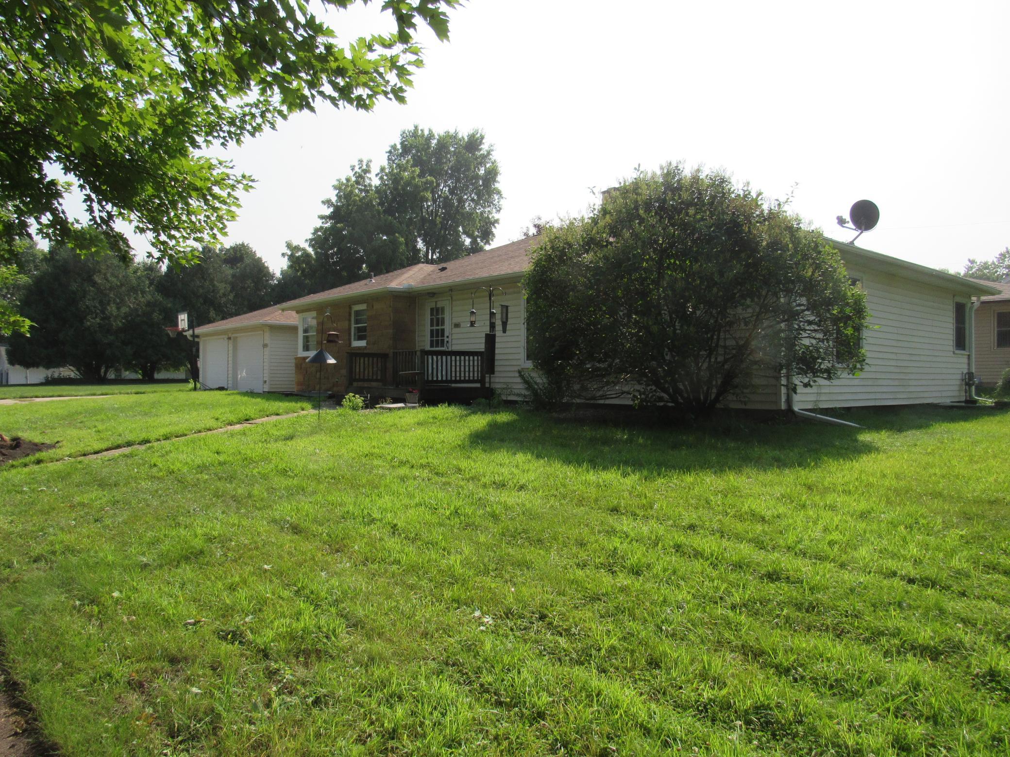 4th image of 406 S Linton St, Blue Earth, MN 56013 | MLS# 7123929