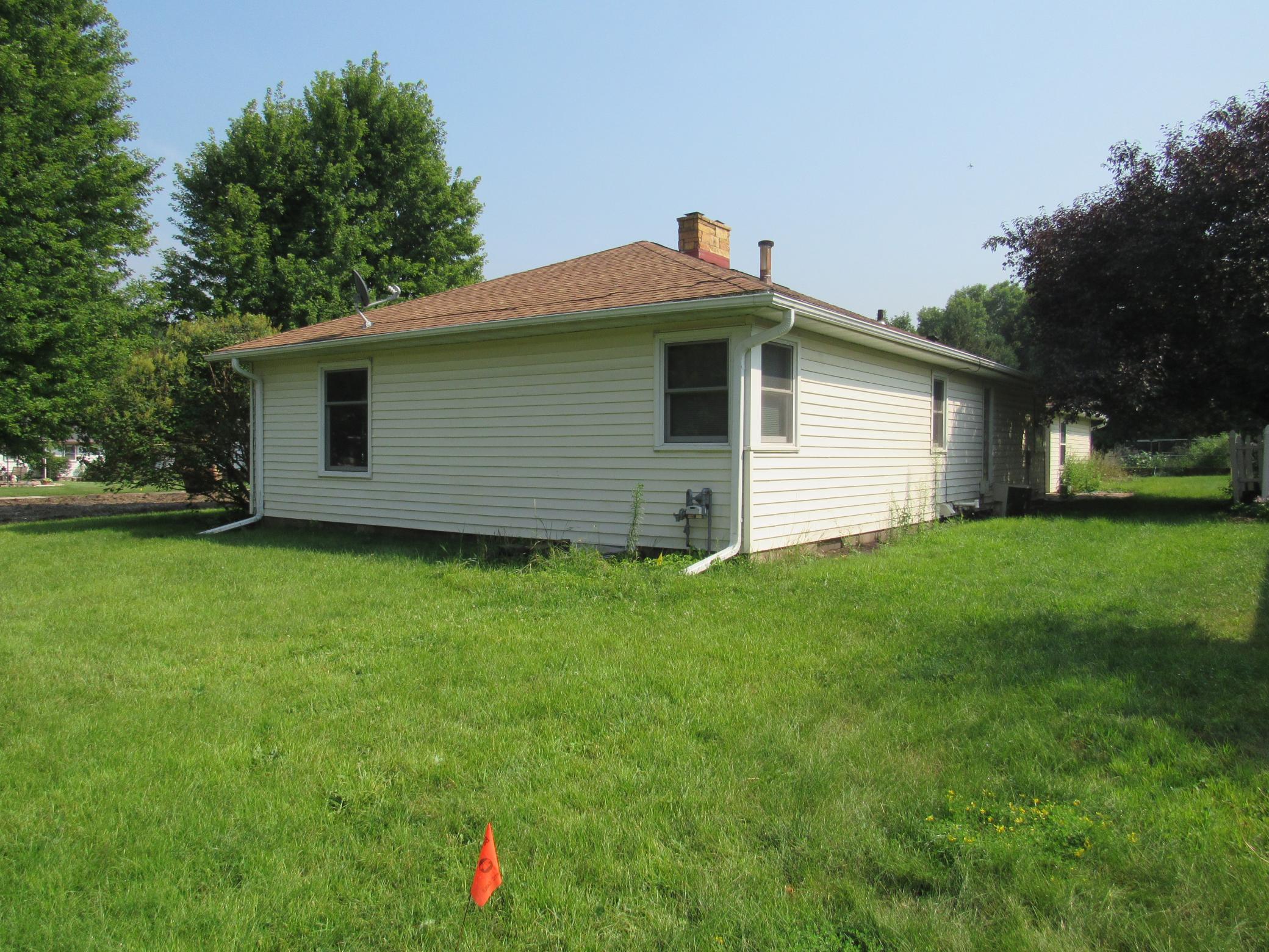 5th image of 406 S Linton St, Blue Earth, MN 56013 | MLS# 7123929