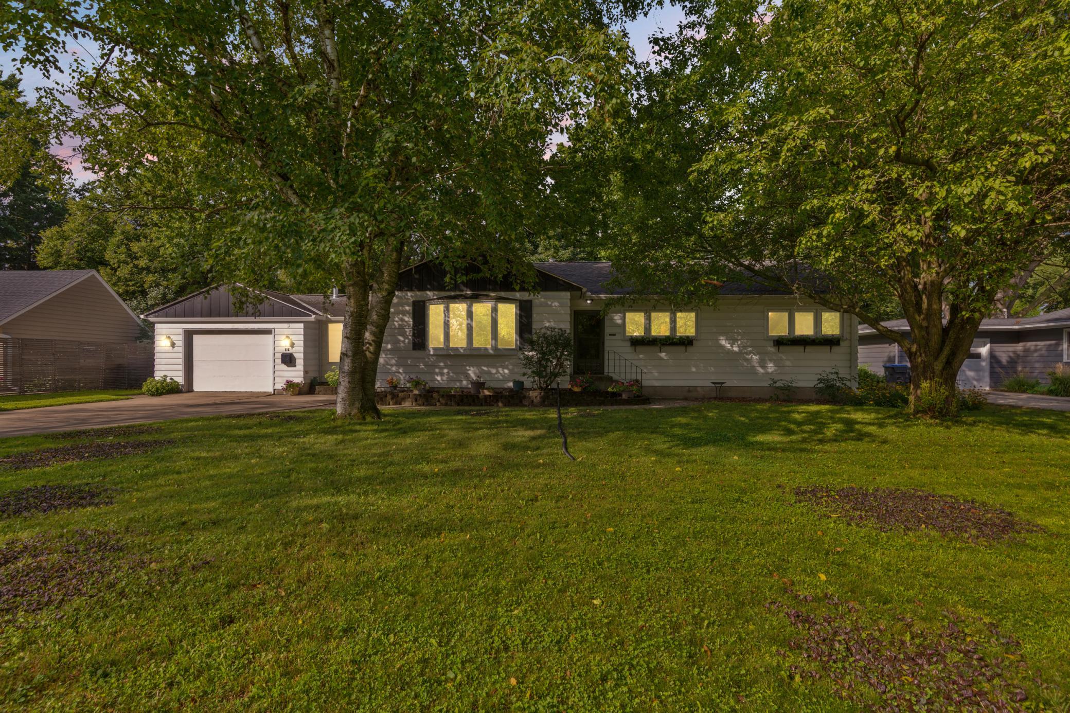 1st image of 116 Ridgely Rd, Mankato, MN 56001 | MLS# 7123950