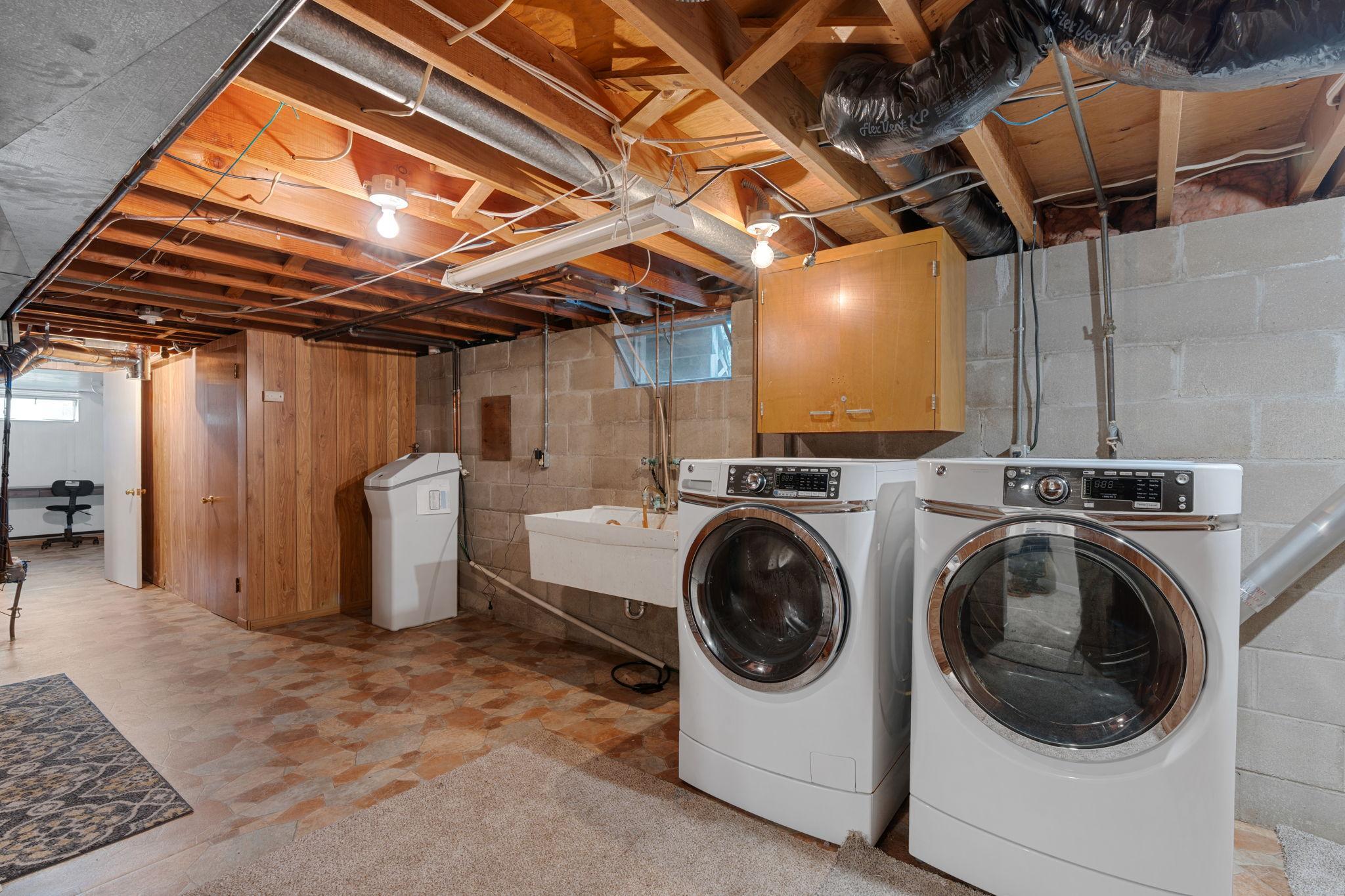 35th image of 474 83rd Ave Ne, Minneapolis, MN 55432 | MLS# 7123993